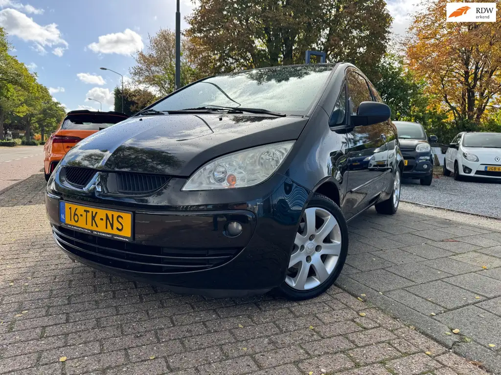 Mitsubishi Colt 2006 из Европы — купить под ключ