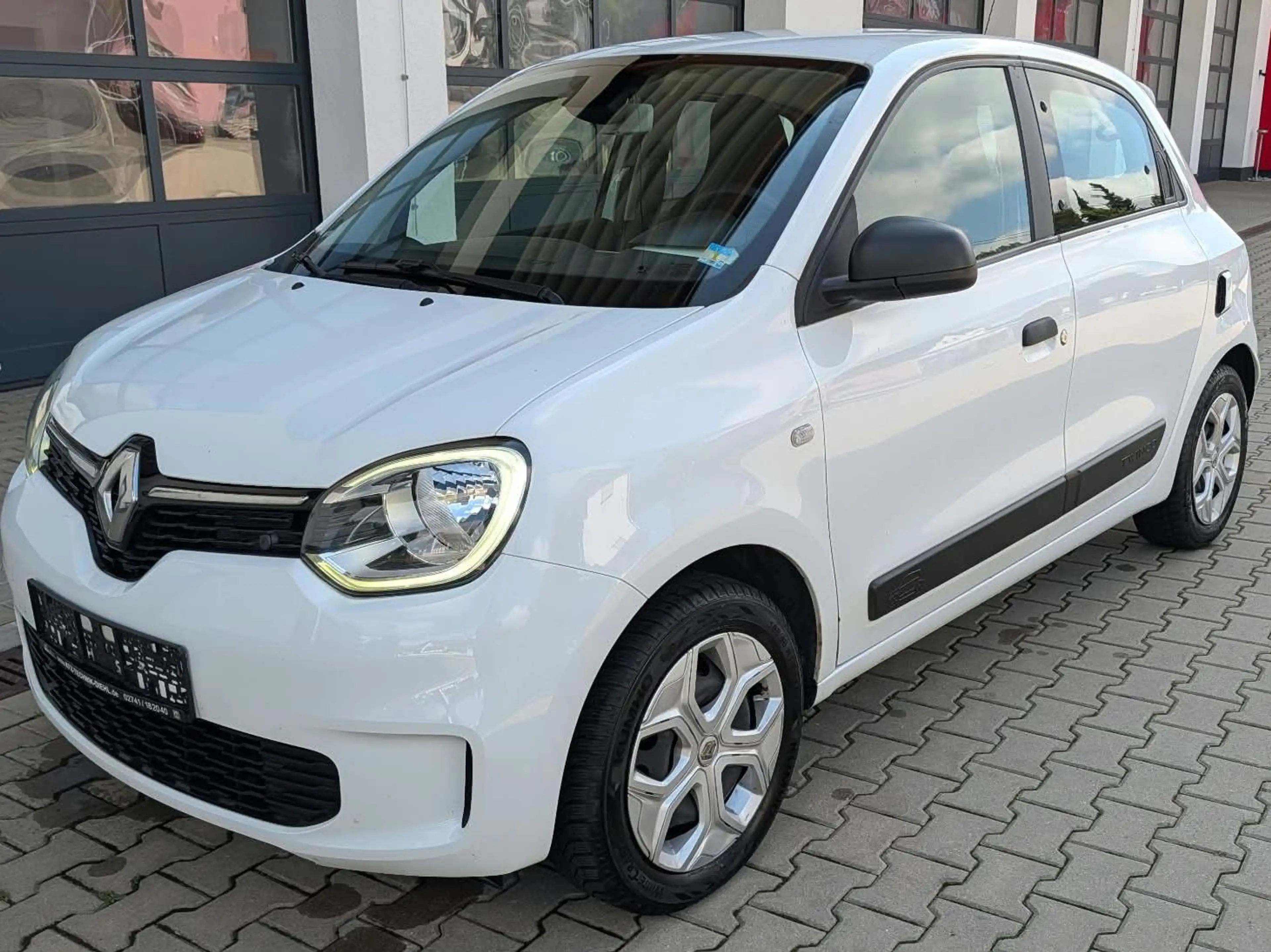 Renault Twingo Life — photo 3
