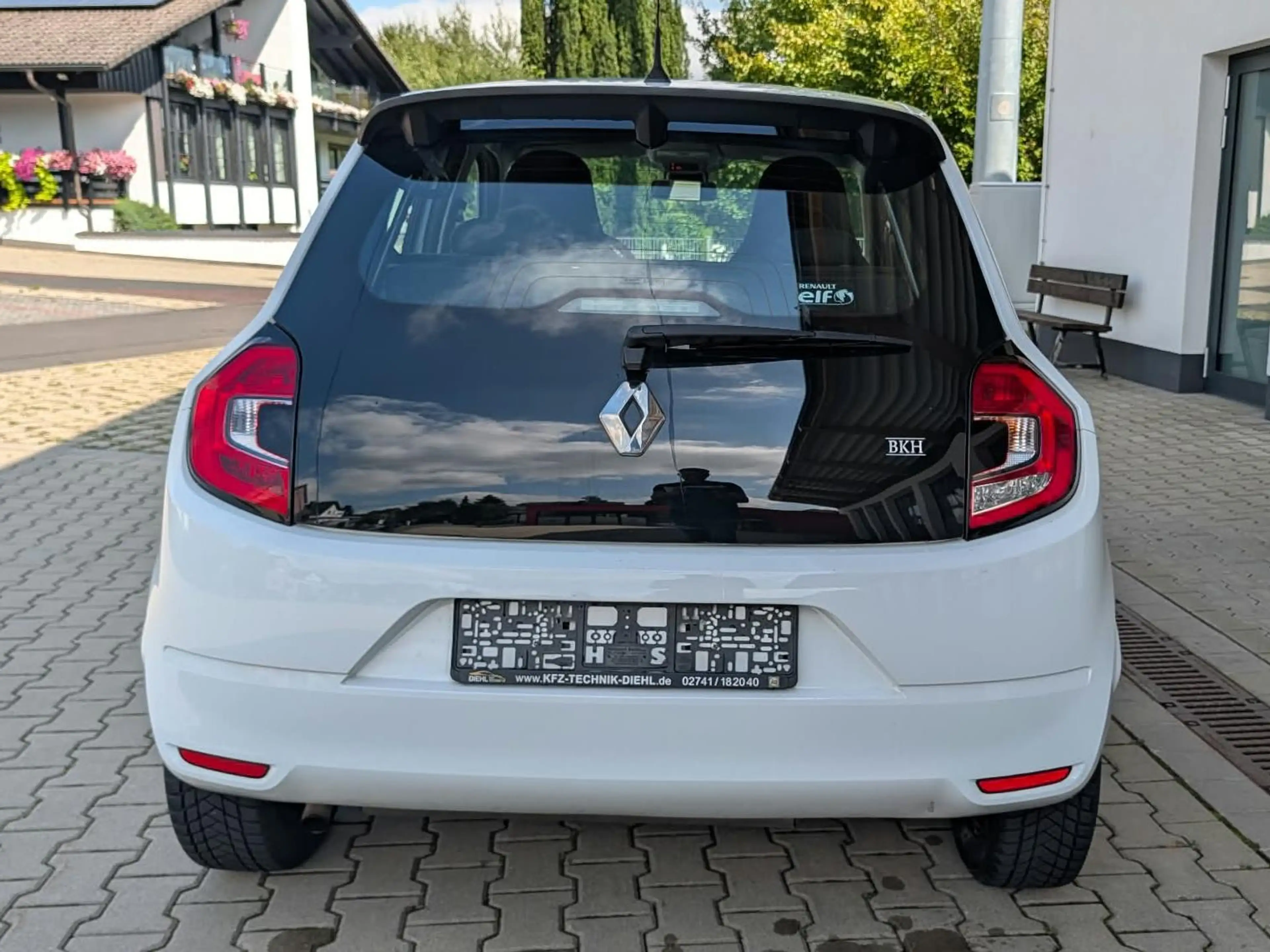 Renault Twingo Life — photo 6