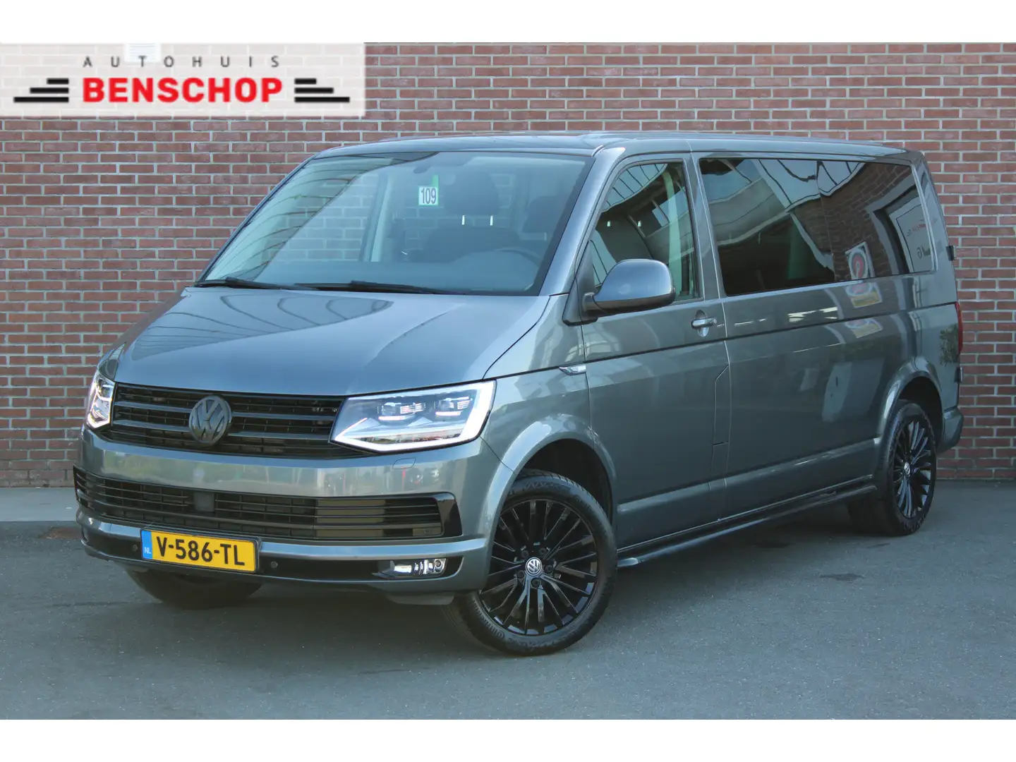 Volkswagen T6 Transporter 2.0 TDI 150PK DSG L2H1 HIGHLINE |BLACK-STYLE|18-IN Gris - 1