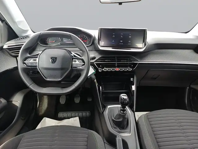 Peugeot 208 view 10
