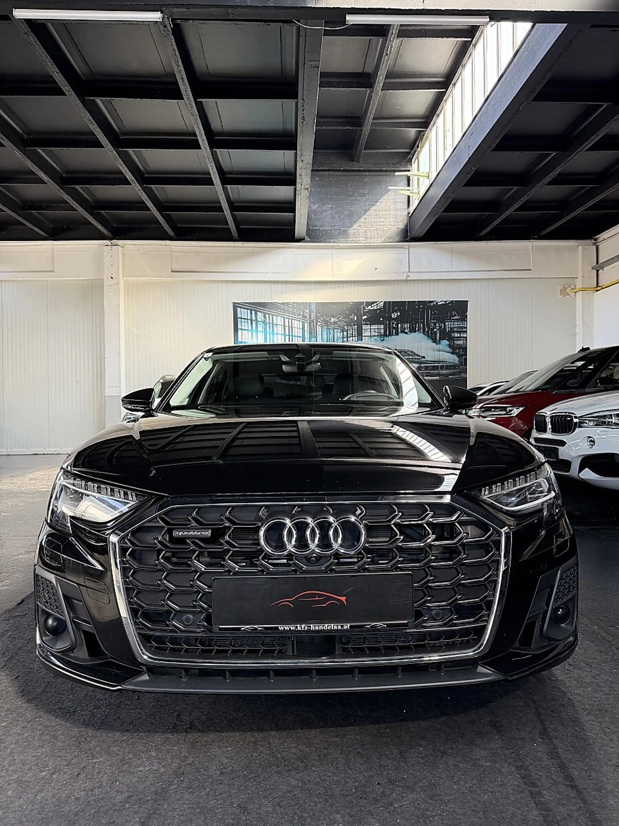 Audi A8 Lang 60 TFSI e PHEV quattro — photo 3