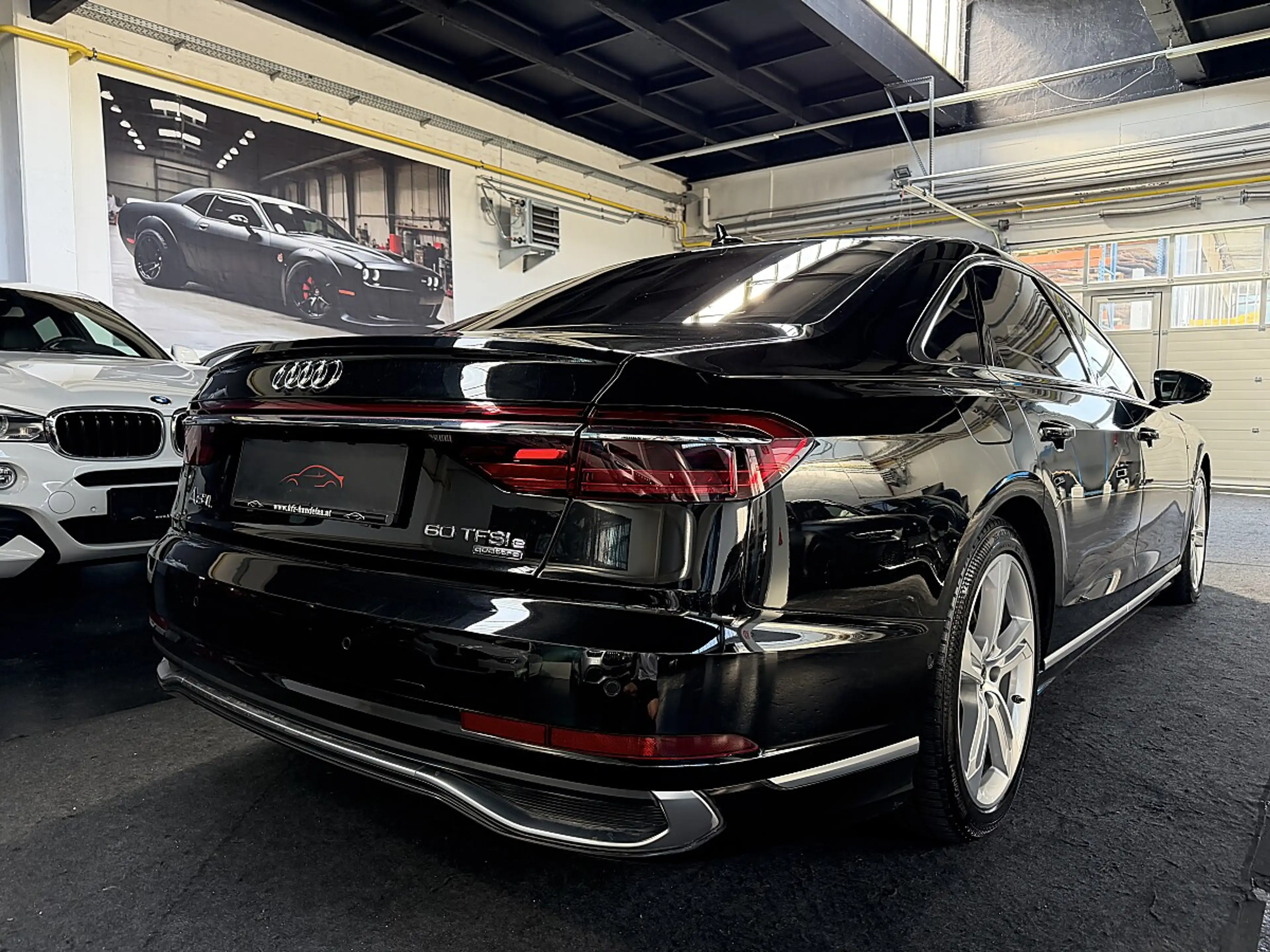 Audi A8 Lang 60 TFSI e PHEV quattro — photo 4