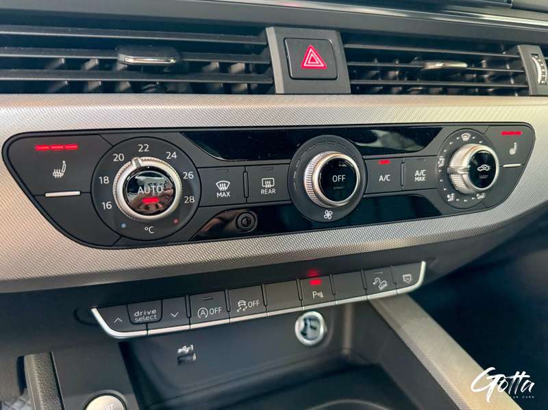 Photo du véhicule Audi A4 allroad