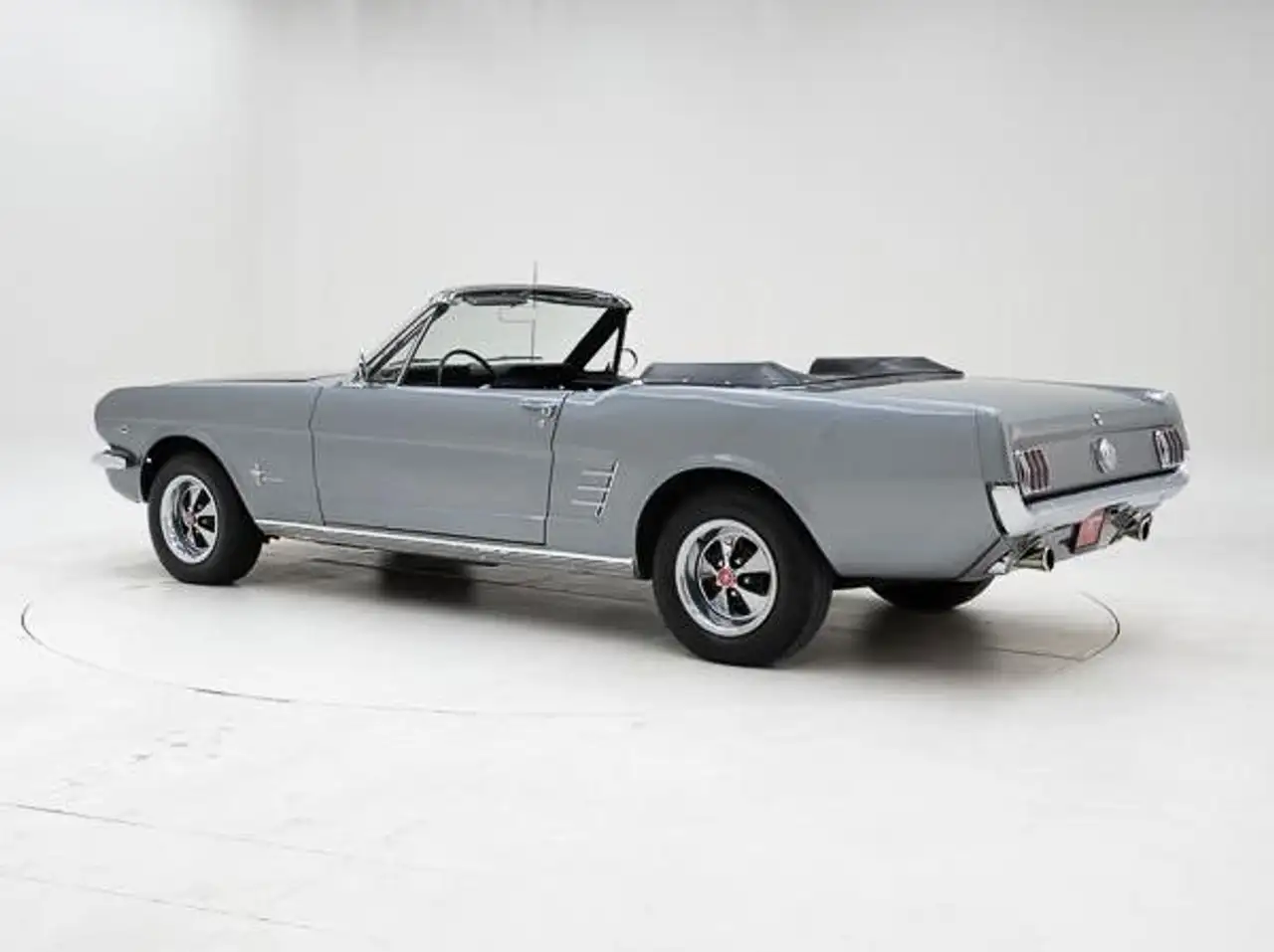 Ford Mustang Cabrio V8 '66 CH8147, foto 4