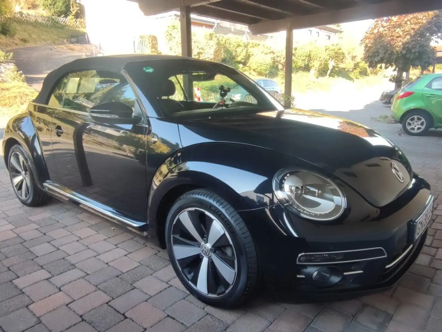 Volkswagen Beetle Beetle Cabriolet 1.2 TSI (BlueMotion Tech) Sound Schwarz - 1