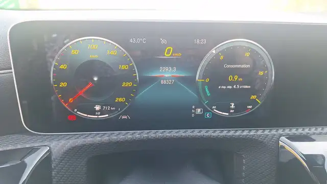 Mercedes-Benz Unknown Model view 12