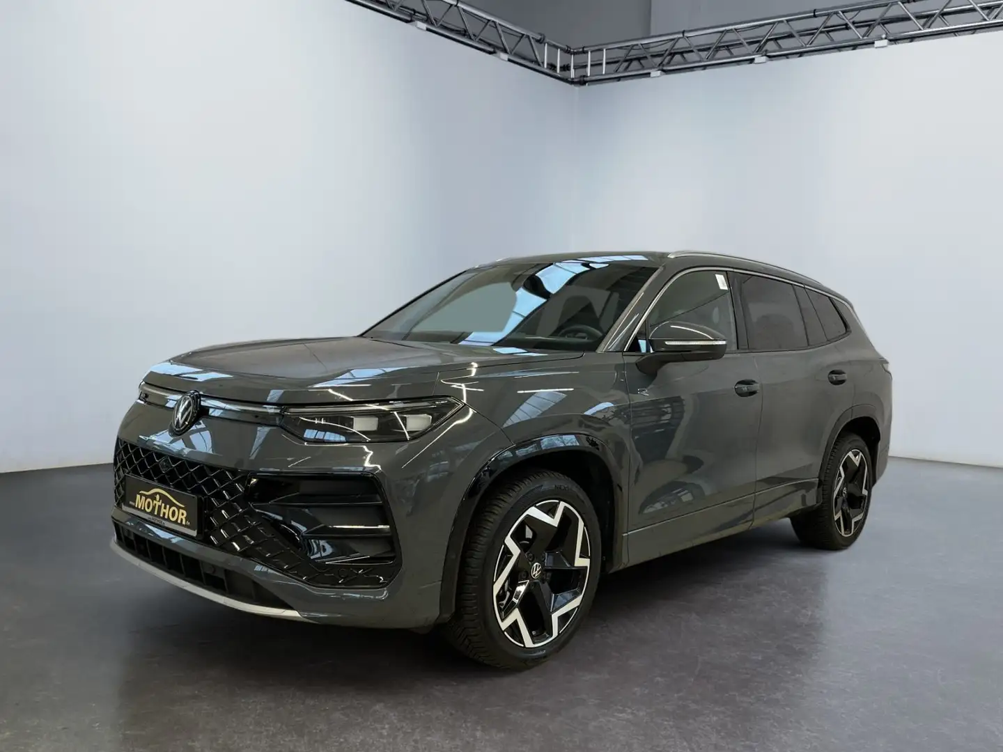 Volkswagen Tayron R-Line 2.0 TDI DSG 4Motion AHK schwenkbar Grau - 2