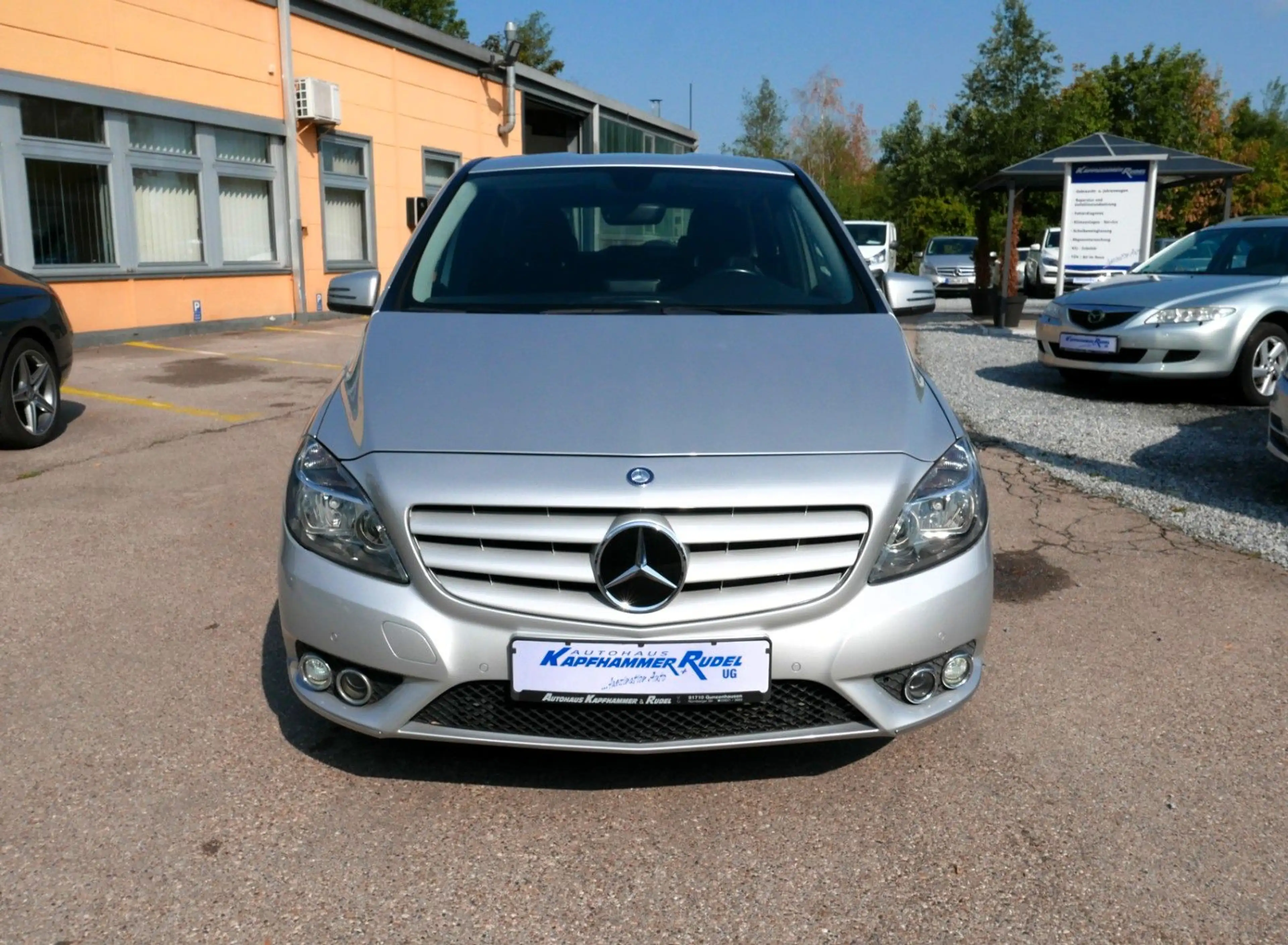 Mercedes-Benz B 220 CDI/NAVI/PTS/AUTOMATIK/TEMPOMAT — photo 4