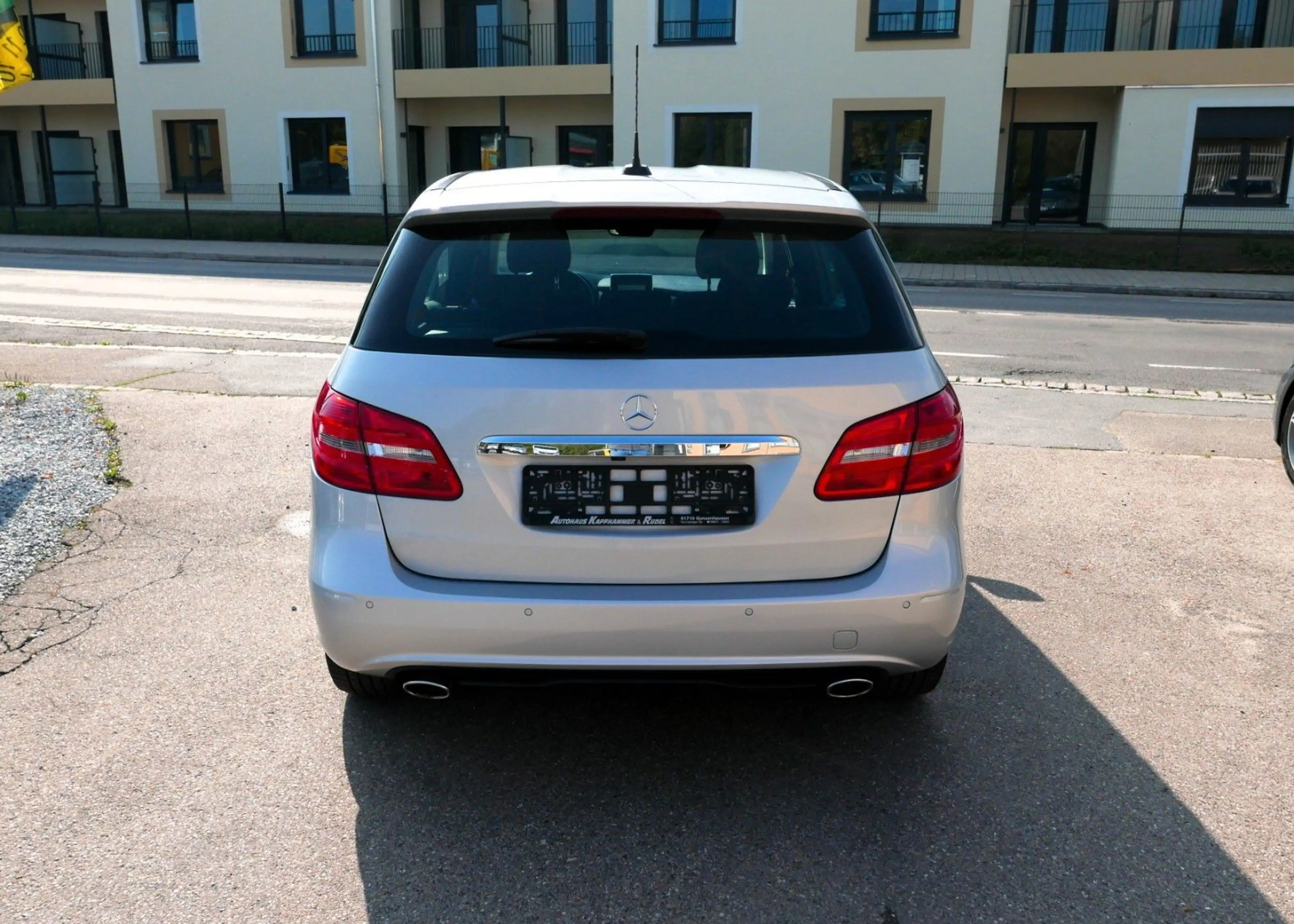 Mercedes-Benz B 220 CDI/NAVI/PTS/AUTOMATIK/TEMPOMAT — photo 9