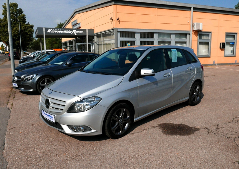 Mercedes-Benz B 220 CDI/NAVI/PTS/AUTOMATIK/TEMPOMAT — photo 3