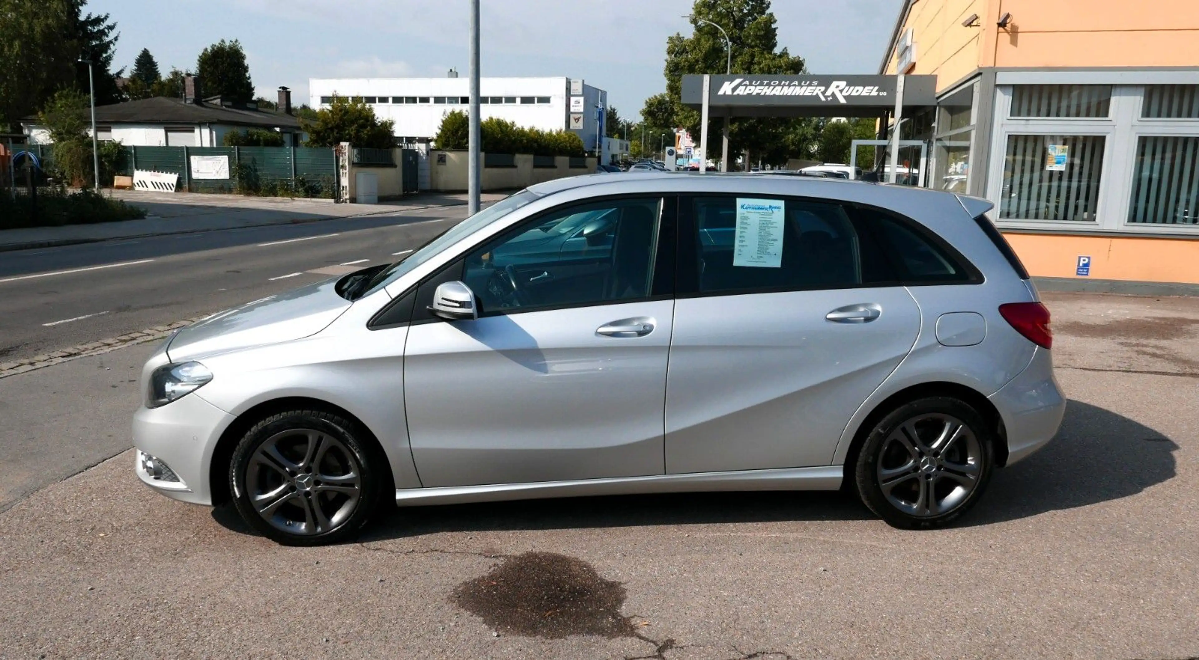 Mercedes-Benz B 220 CDI/NAVI/PTS/AUTOMATIK/TEMPOMAT — photo 12