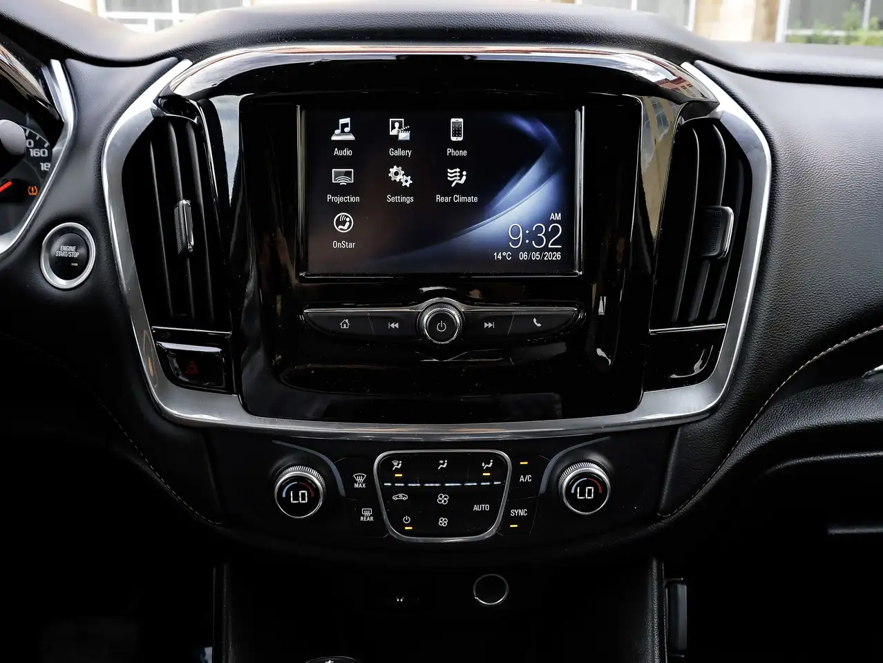 Chevrolet Traverse снимка Chevrolet Traverse