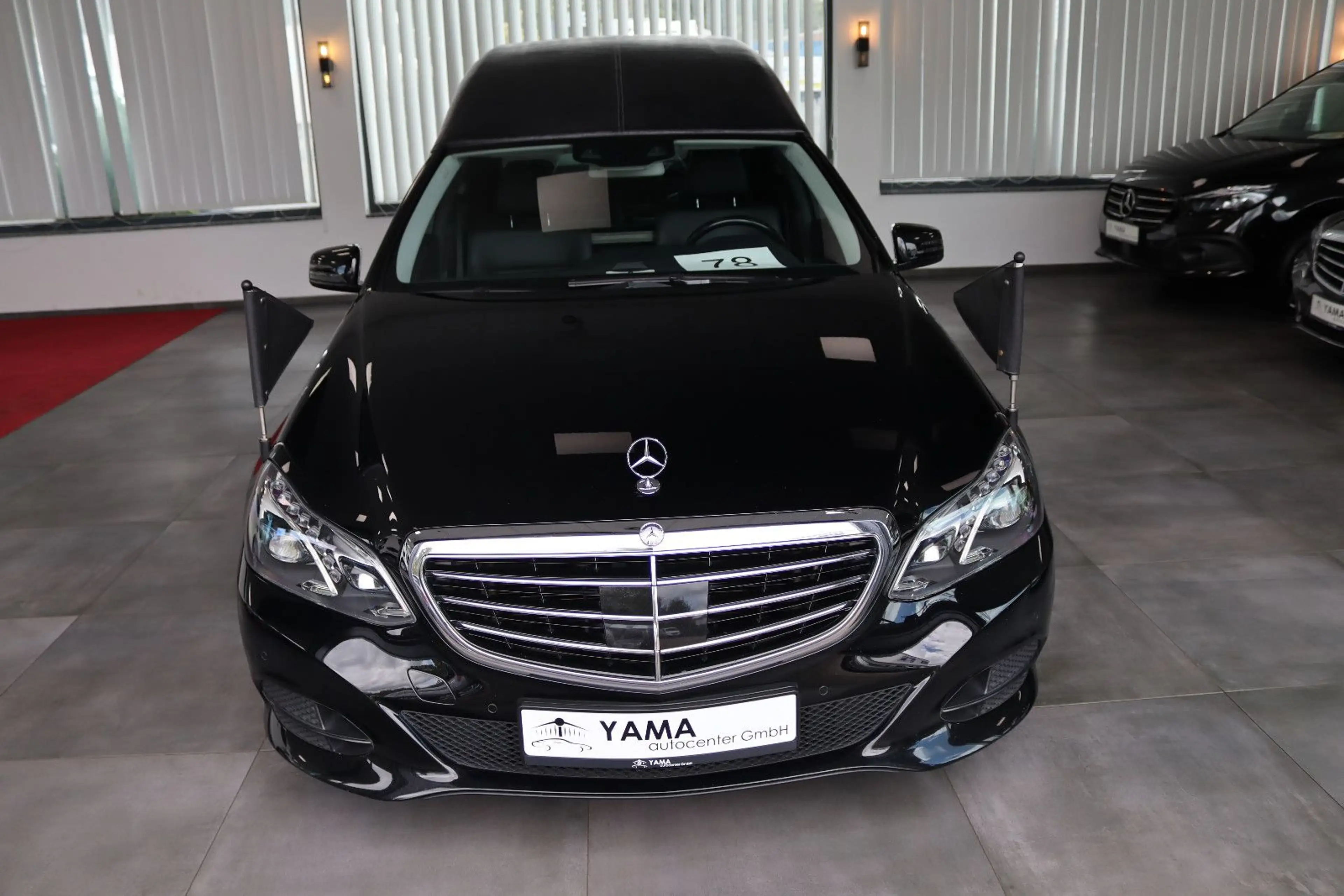 Mercedes-Benz E 300 d Hybrid Bestattungswagen / Leichenwagen — photo 2