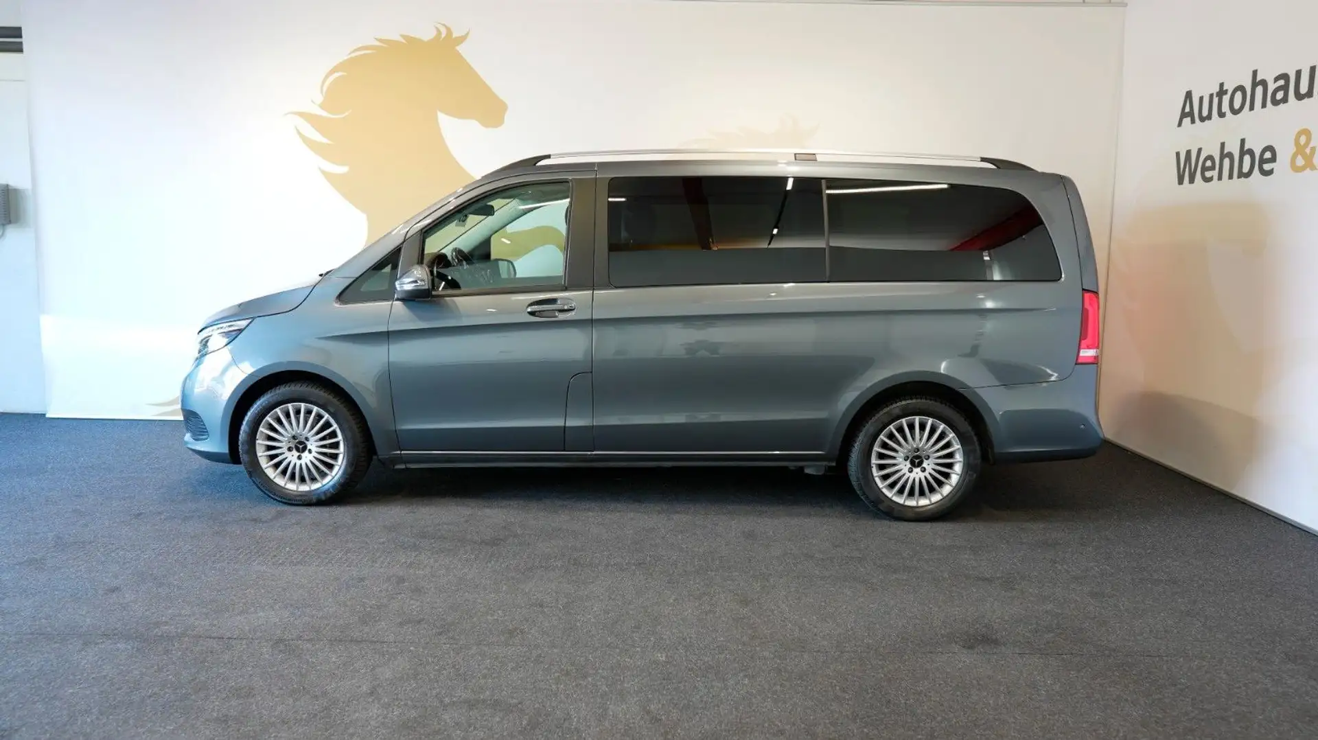 Mercedes-Benz V 250 Lang EDITION Business LED Navi Kamera AHK Šedá - 2