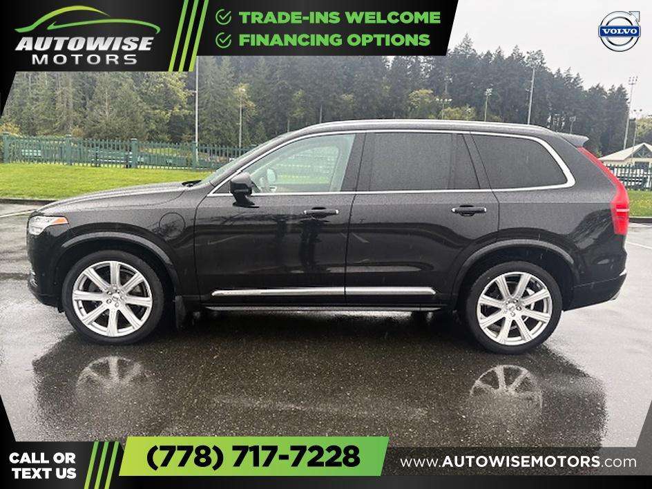2017 Volvo XC90 Inscription PHEV LOW KMS alt 3