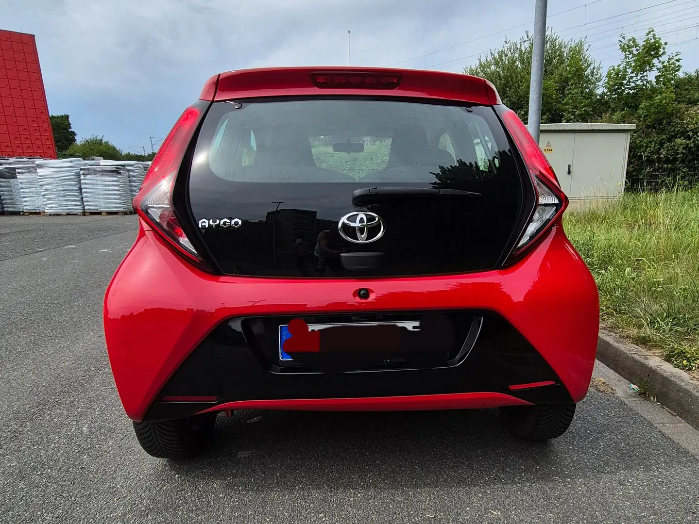Toyota Aygo Aygo x-play club Rot - 2