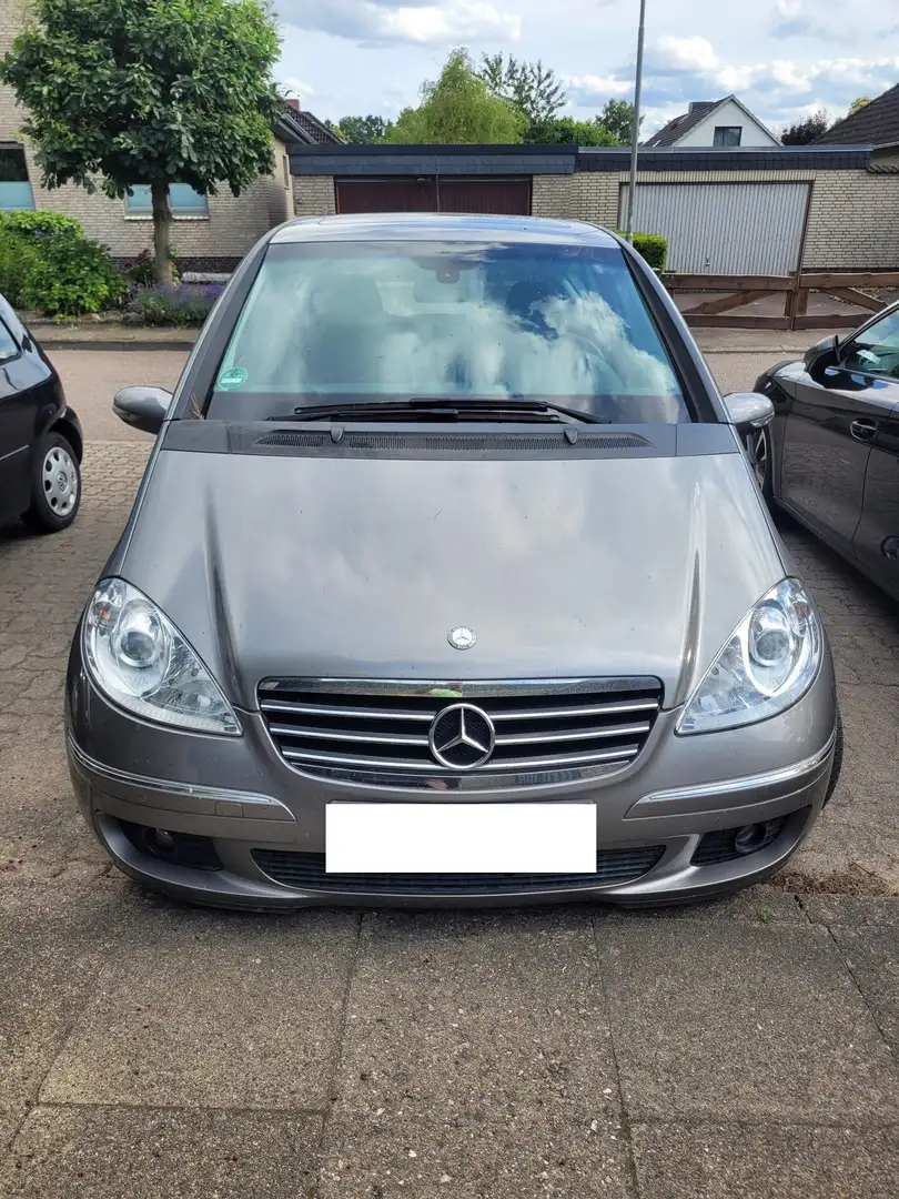 Mercedes-Benz A 200 A-Klasse  3-Türer Avantgarde Grau - 1