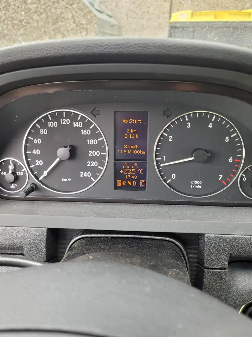 Mercedes-Benz A 200 A-Klasse  3-Türer Avantgarde Grau - 2