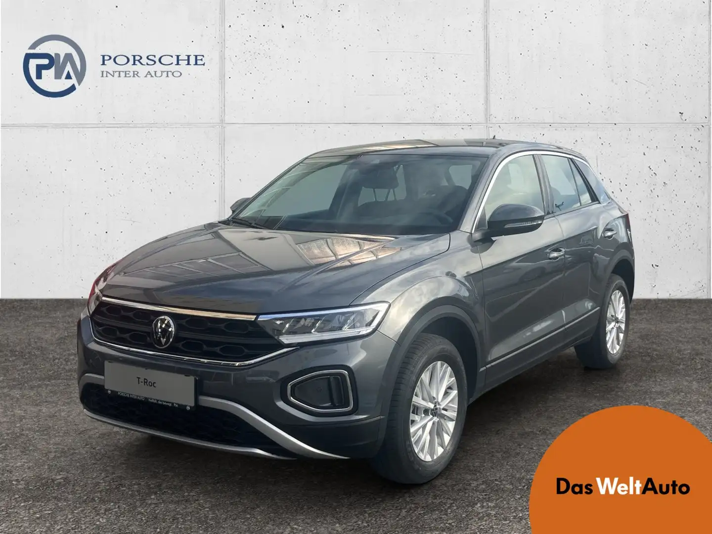 Volkswagen T-Roc 4Me TSI Grijs - 1