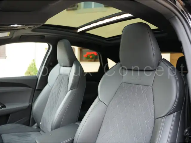 Audi Q5 view 8