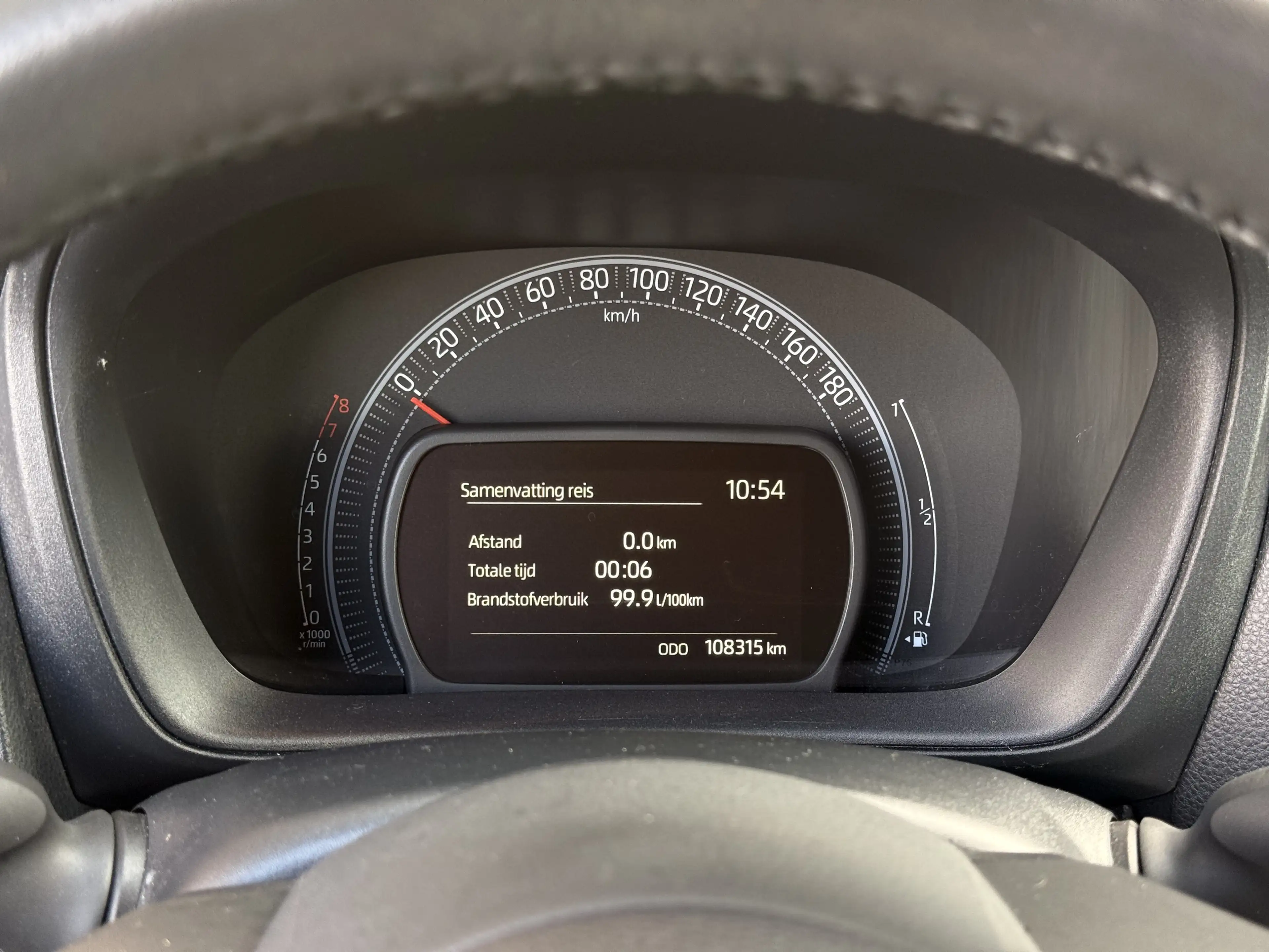 Toyota Aygo X 1.0 VVT-i MT Play — photo 22