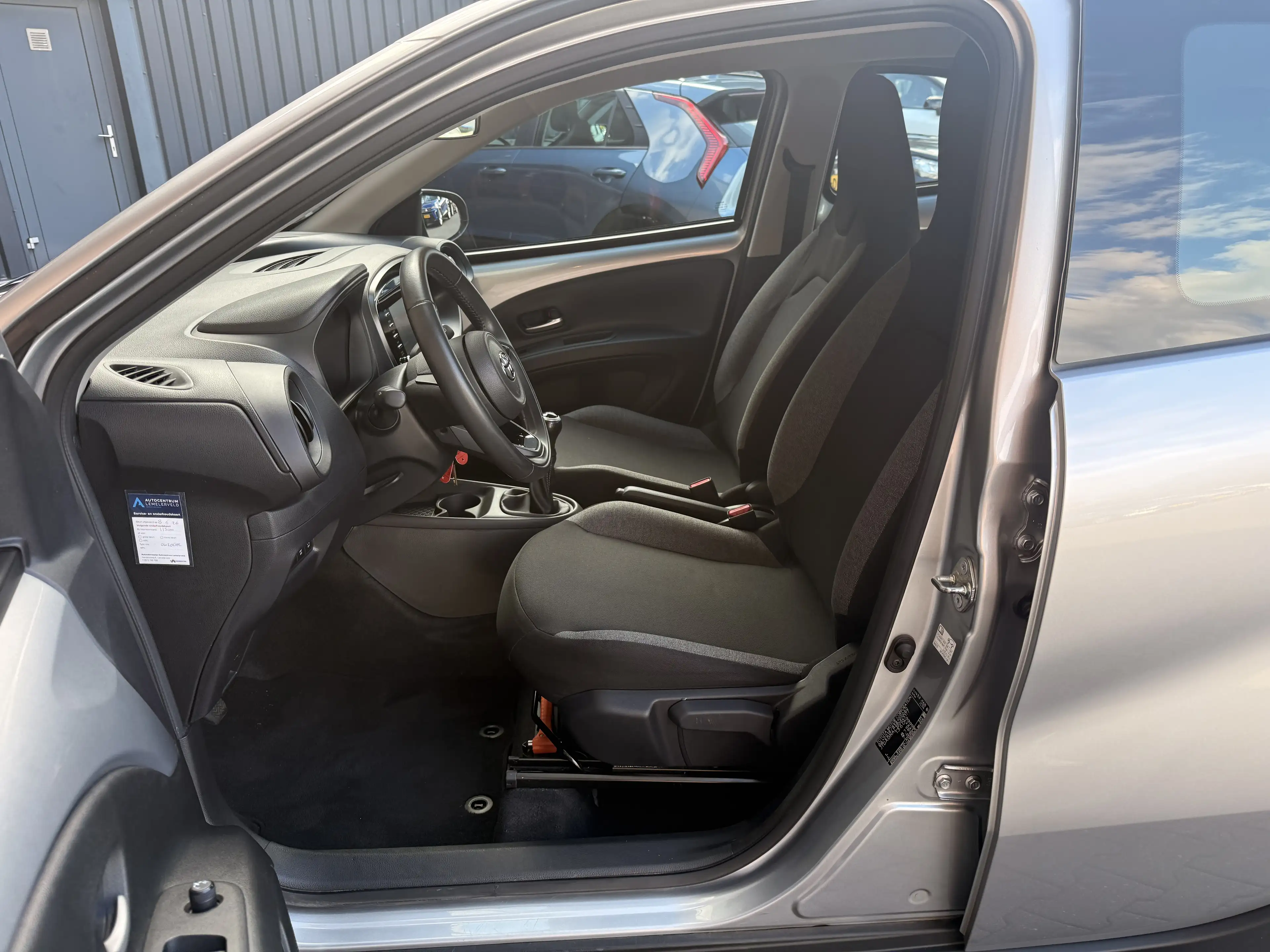 Toyota Aygo X 1.0 VVT-i MT Play — photo 30