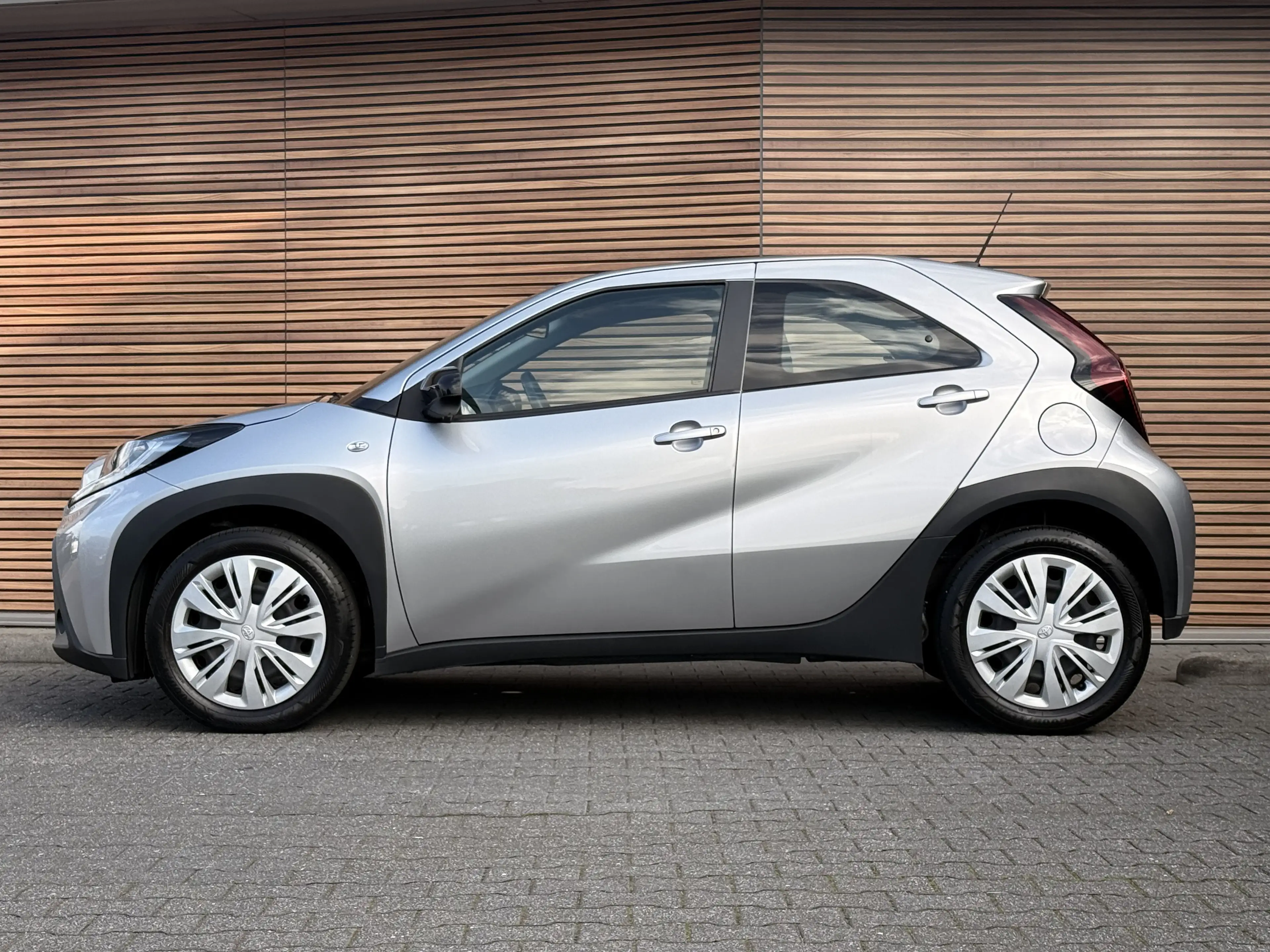 Toyota Aygo X 1.0 VVT-i MT Play — photo 5
