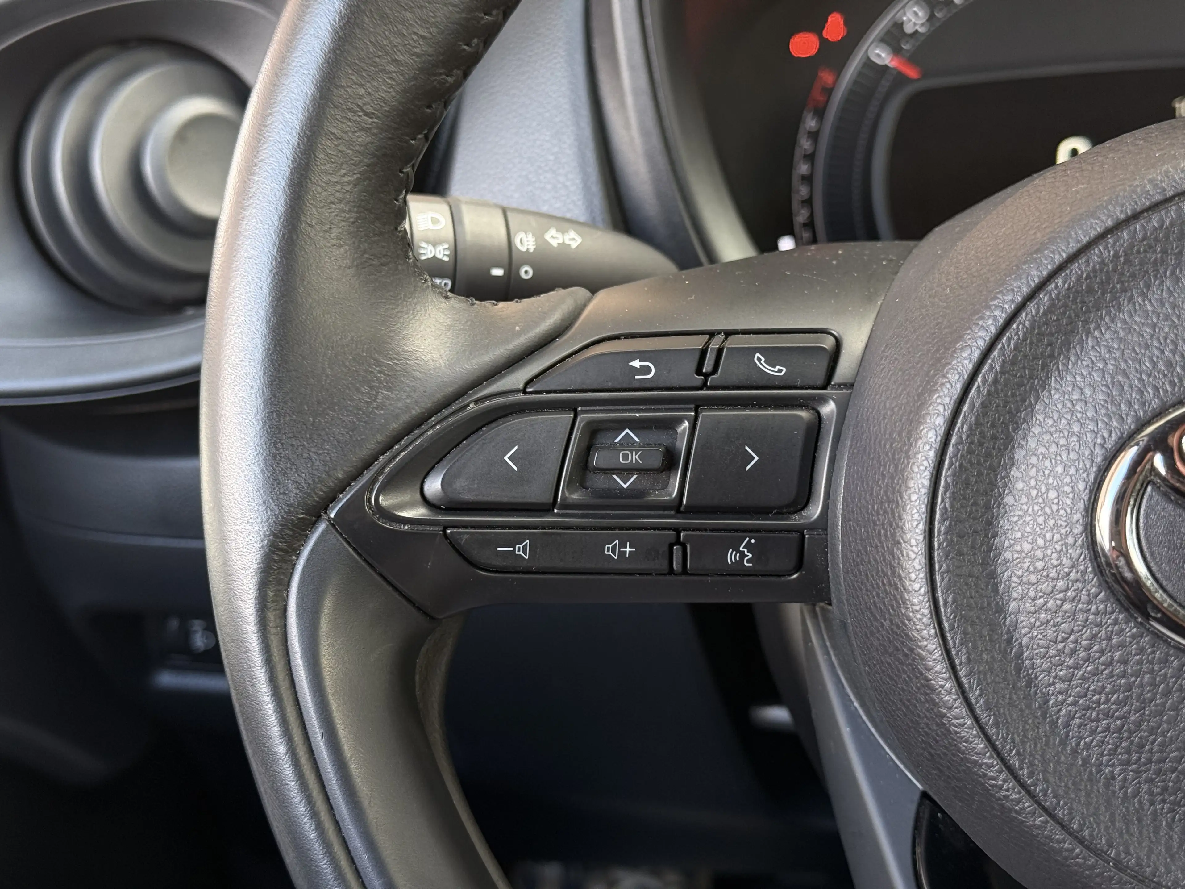 Toyota Aygo X 1.0 VVT-i MT Play — photo 21