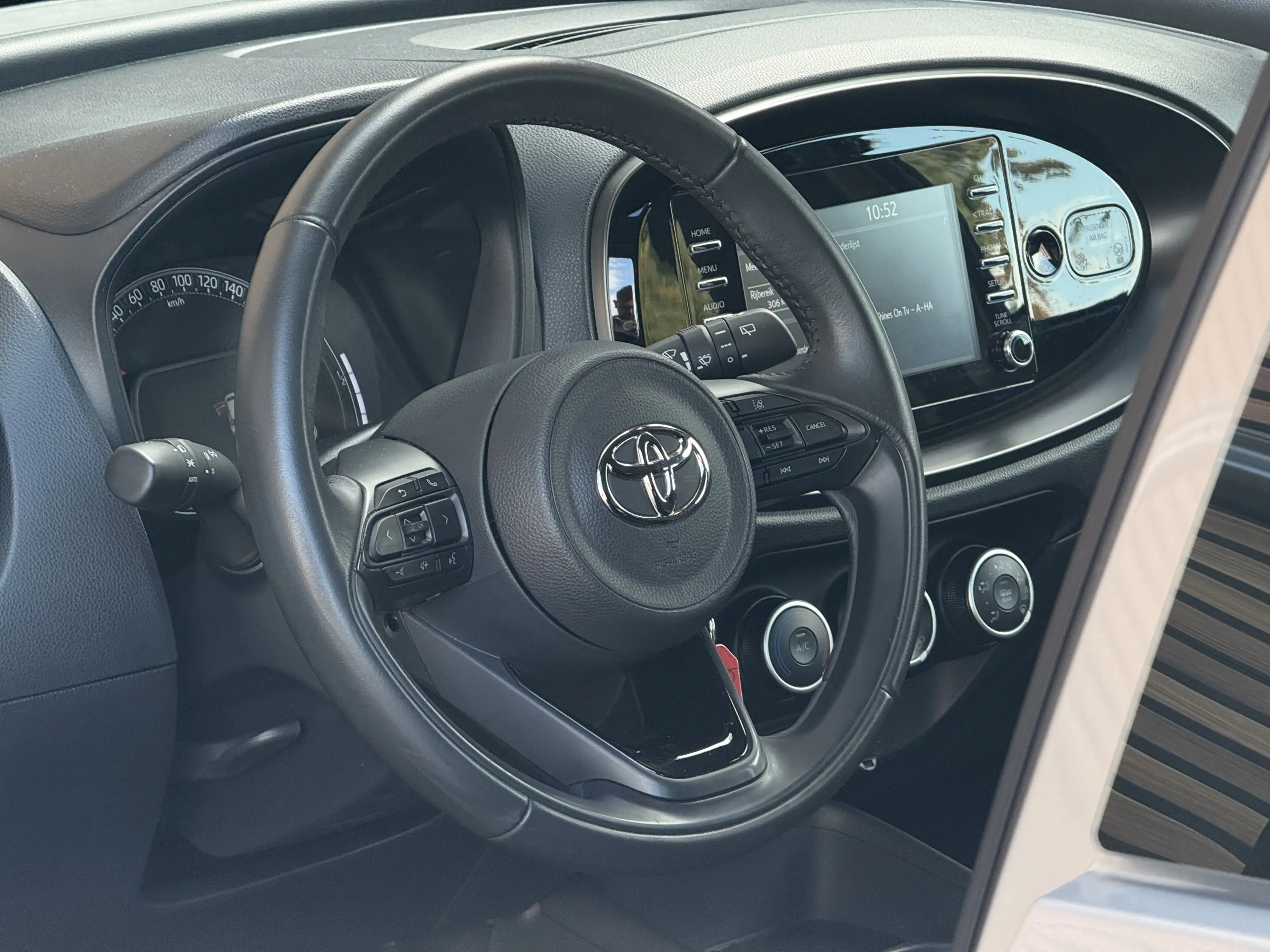 Toyota Aygo X 1.0 VVT-i MT Play — photo 7