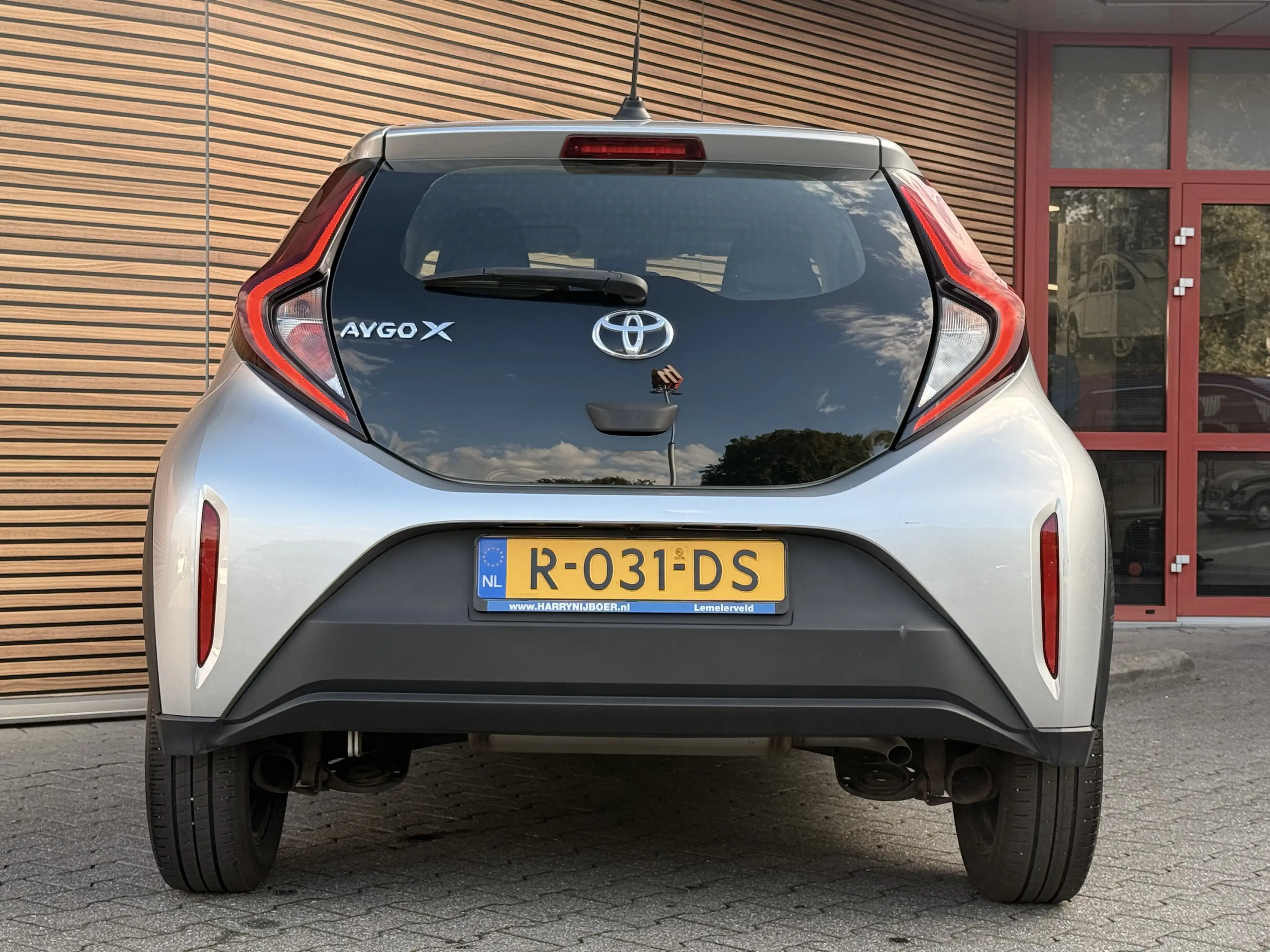 Toyota Aygo X 1.0 VVT-i MT Play — photo 14