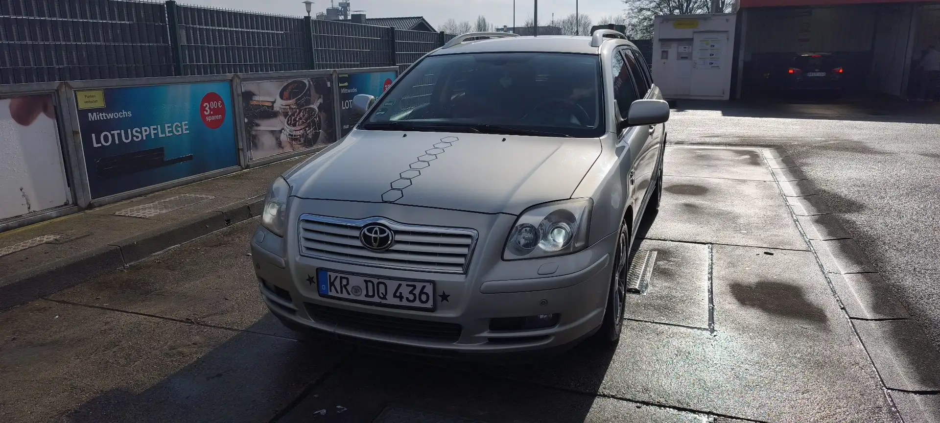 Toyota Avensis 2.2 D-CAT Combi Executive - 1