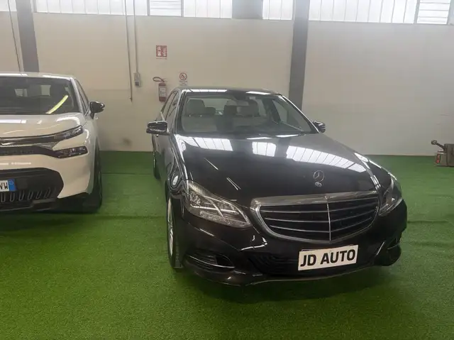 Mercedes-Benz 200 MERCEDES BENZ E 200 BLUTEH AUTOMATIC PREMIUM
