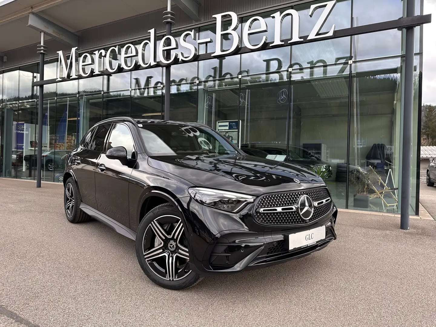 Mercedes-Benz GLC 200 d 4Matic *AMG-Line Premium*Night*AHV* Noir - 1