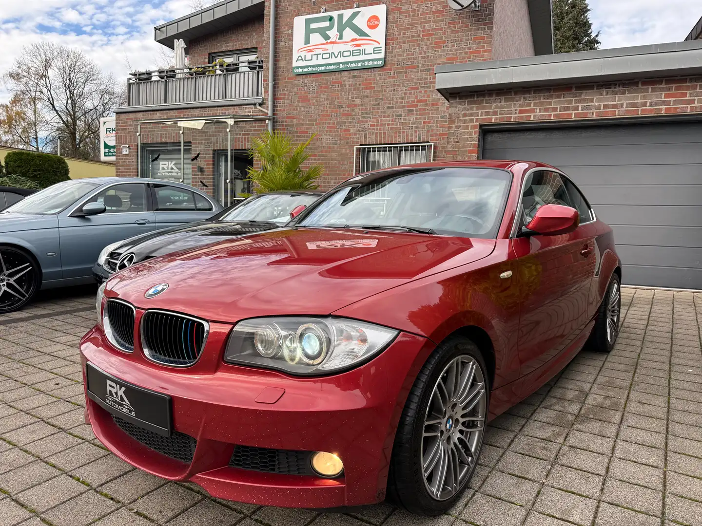 BMW 120 120d Coupé M-Paket Rot - 1