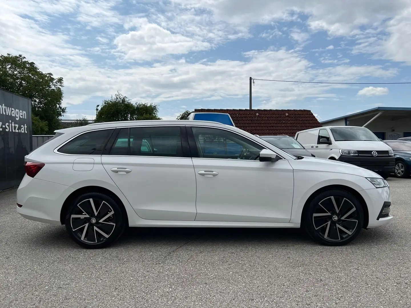 Skoda Octavia Combi 2,0 TDI DSG | NP € 45.000 Weiß - 2
