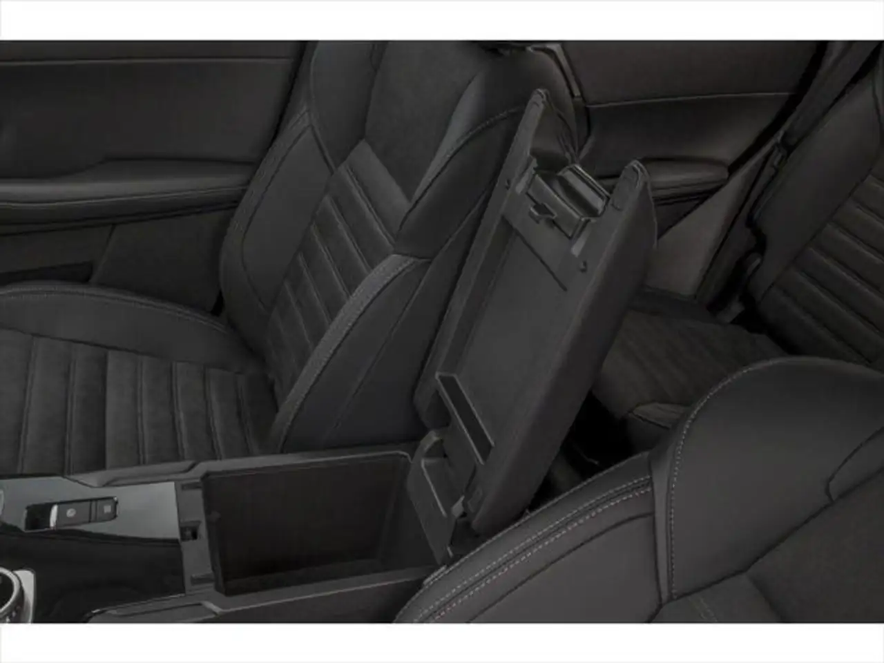 Mitsubishi Outlander снимка Mitsubishi Outlander