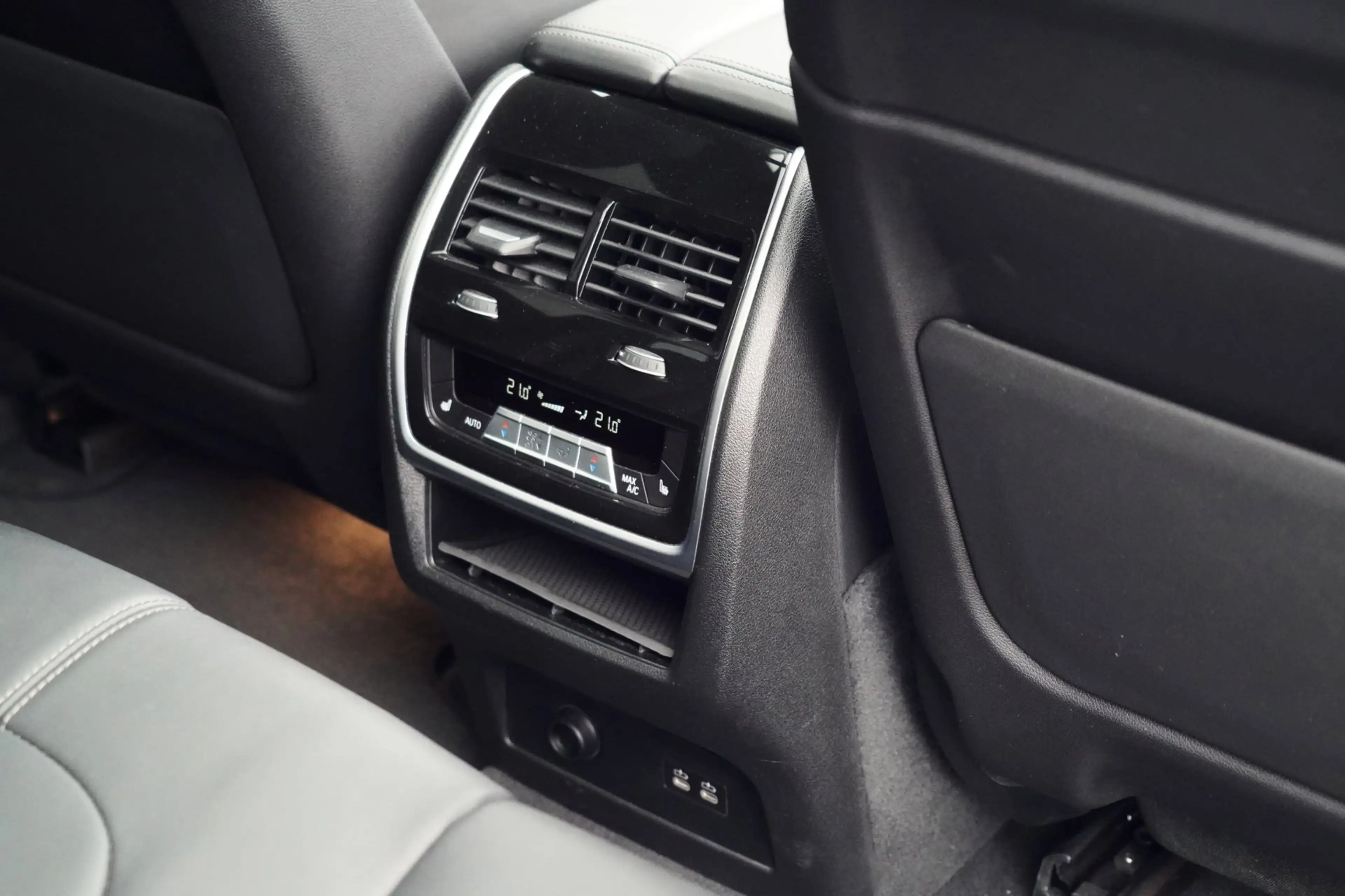 BMW X5 XDrive50e / M Sportpakket Pro / Manhattan met. / P — photo 25