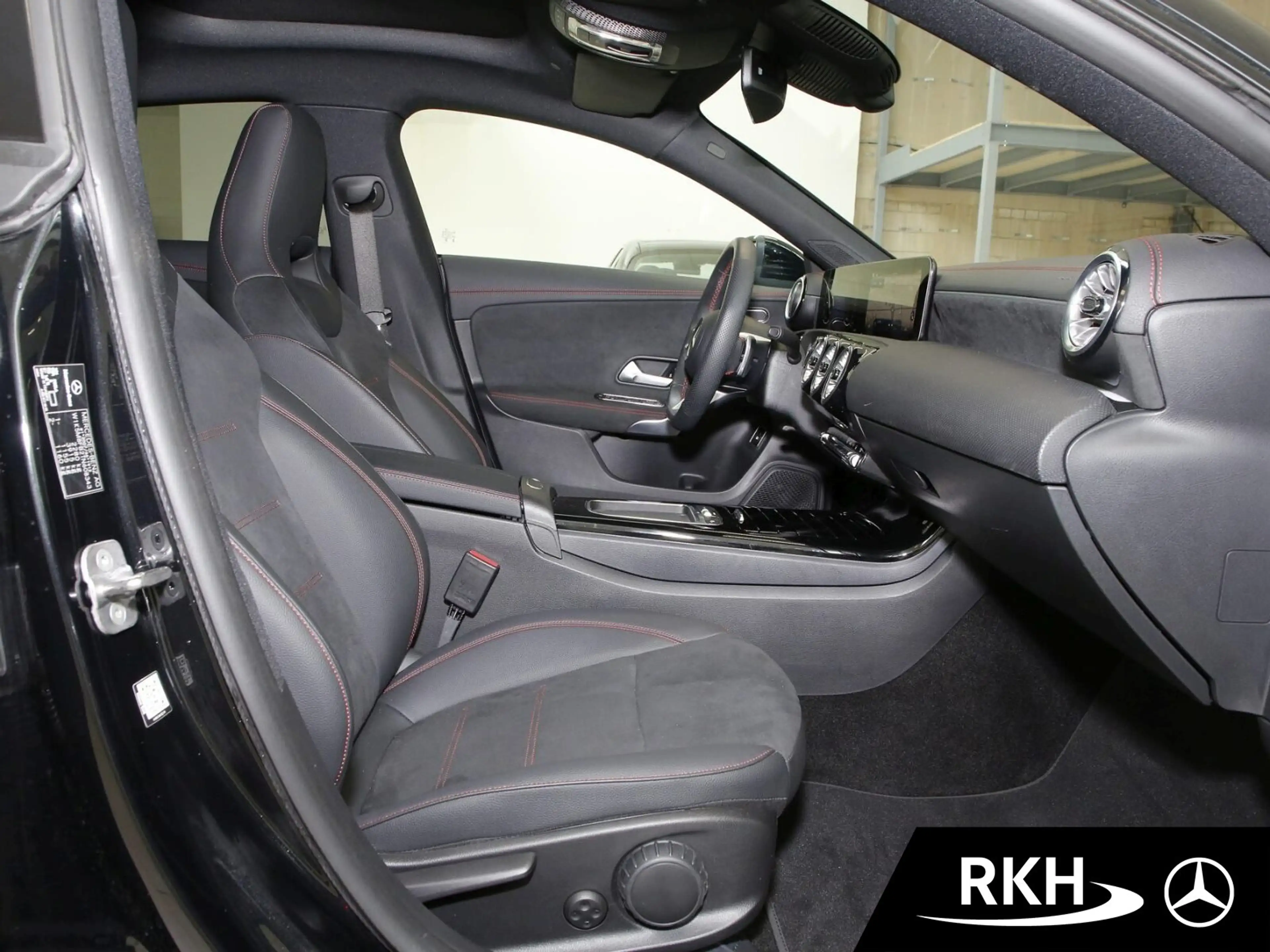 Mercedes-Benz CLA 250 CLA 250 e SB AMG/AHK/Totw./Pano/Rü-Ka/Night Navi — photo 6