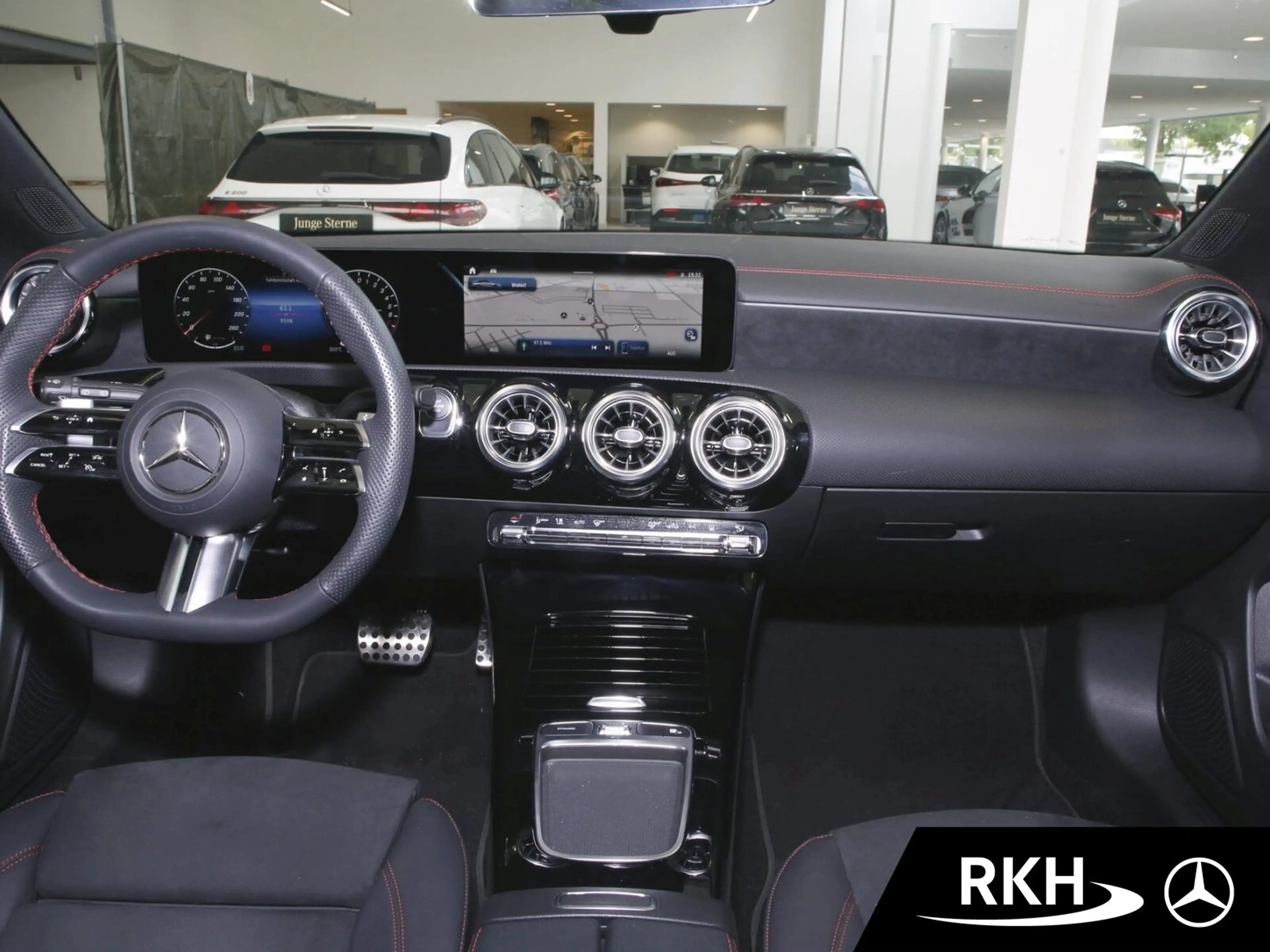 Mercedes-Benz CLA 250 CLA 250 e SB AMG/AHK/Totw./Pano/Rü-Ka/Night Navi — photo 10