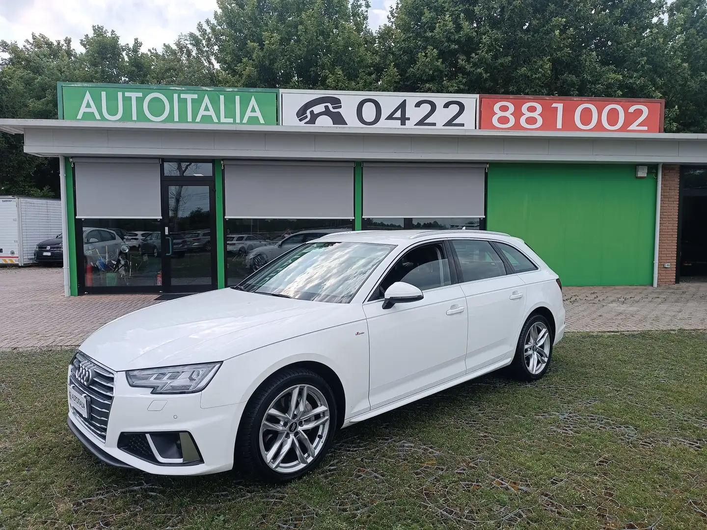Audi A4 Avant 40 2.0 tdi quattro 190cv s-tronic Weiß - 1