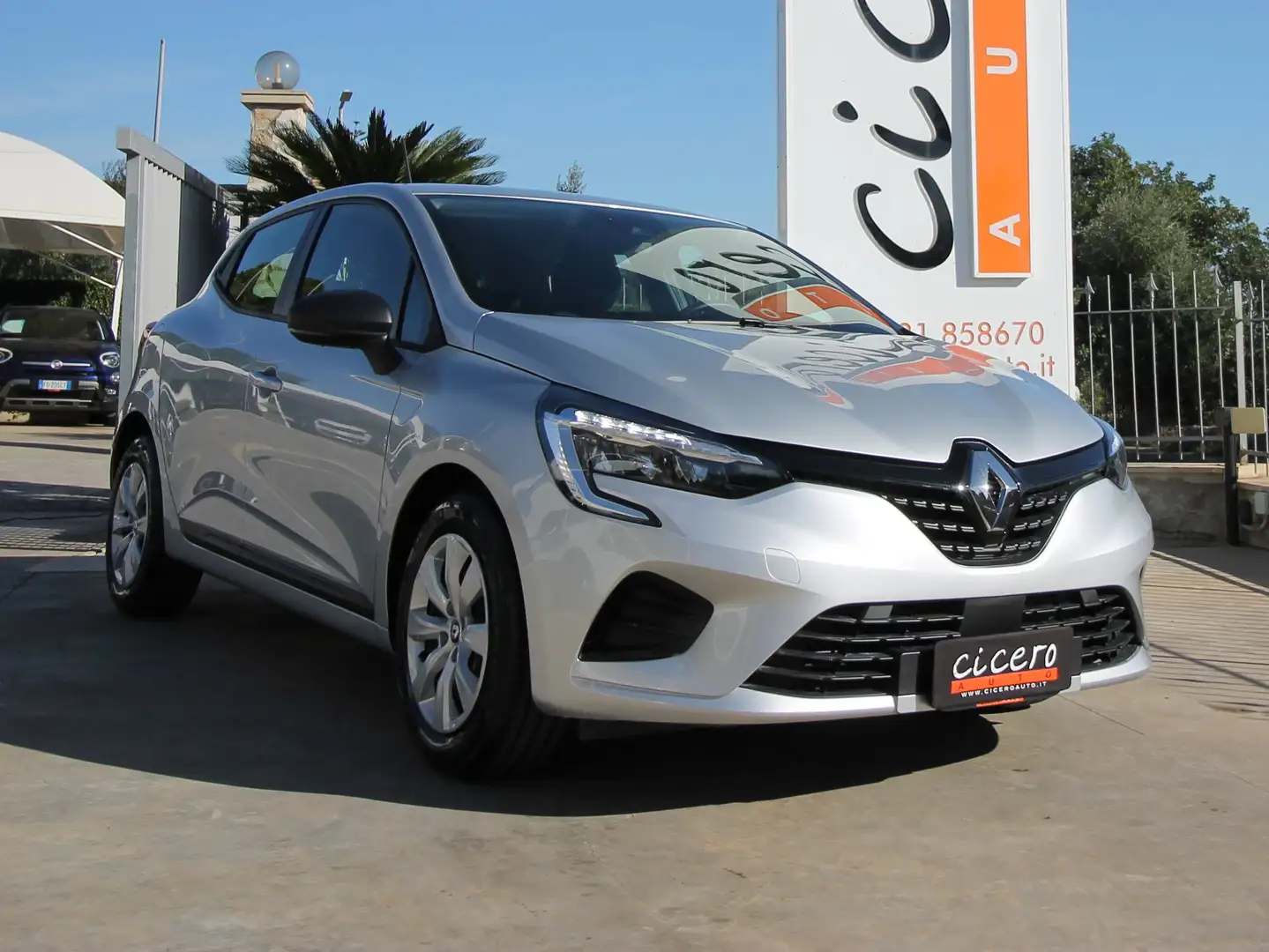 Renault Clio 1.0 tce Life 90cv | 28000km | 2022 Zilver - 1