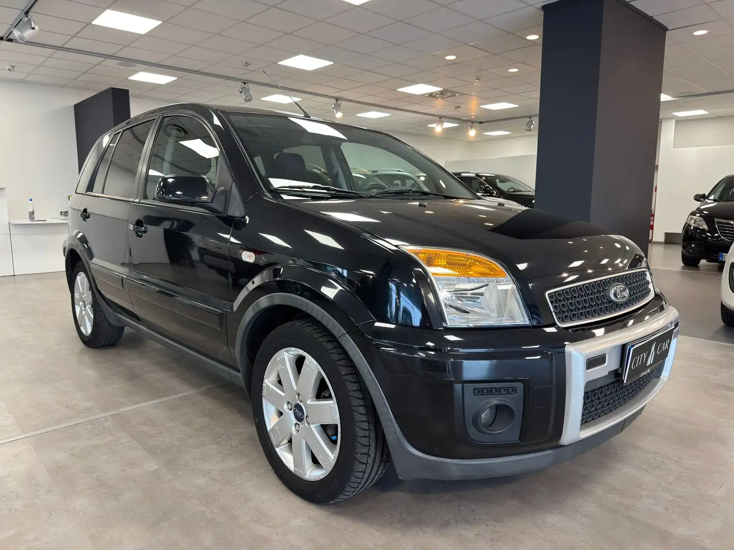 Ford Fusion Fusion 1.4 16v Titanium Schwarz - 1
