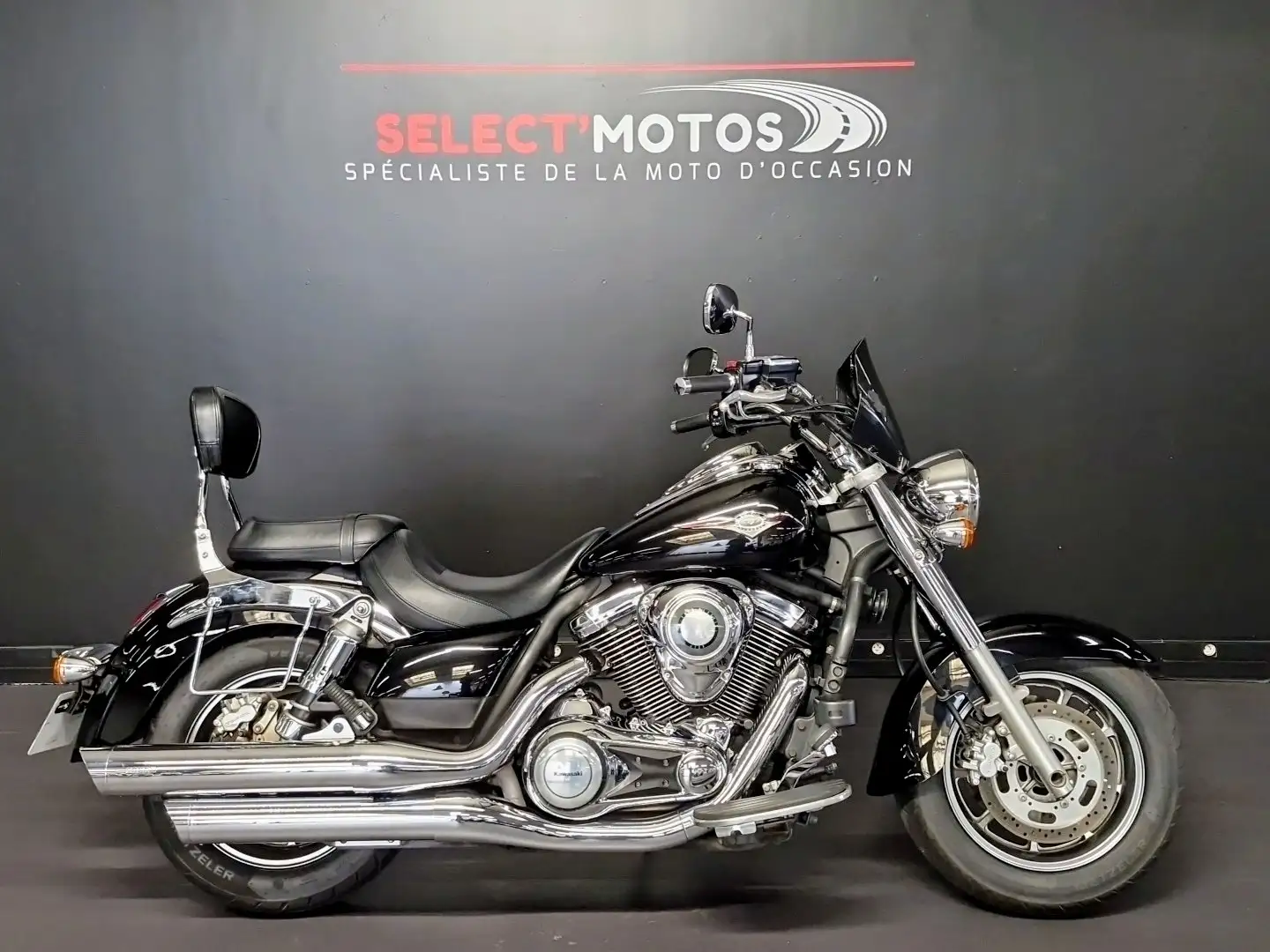 Kawasaki VN 1700 Noir - 1