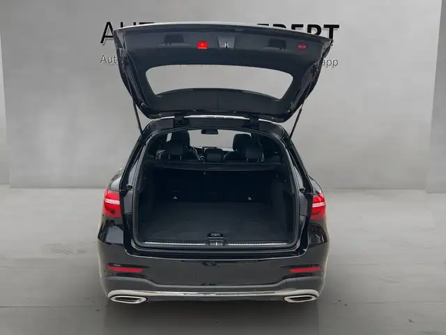Mercedes-Benz GLC view 14