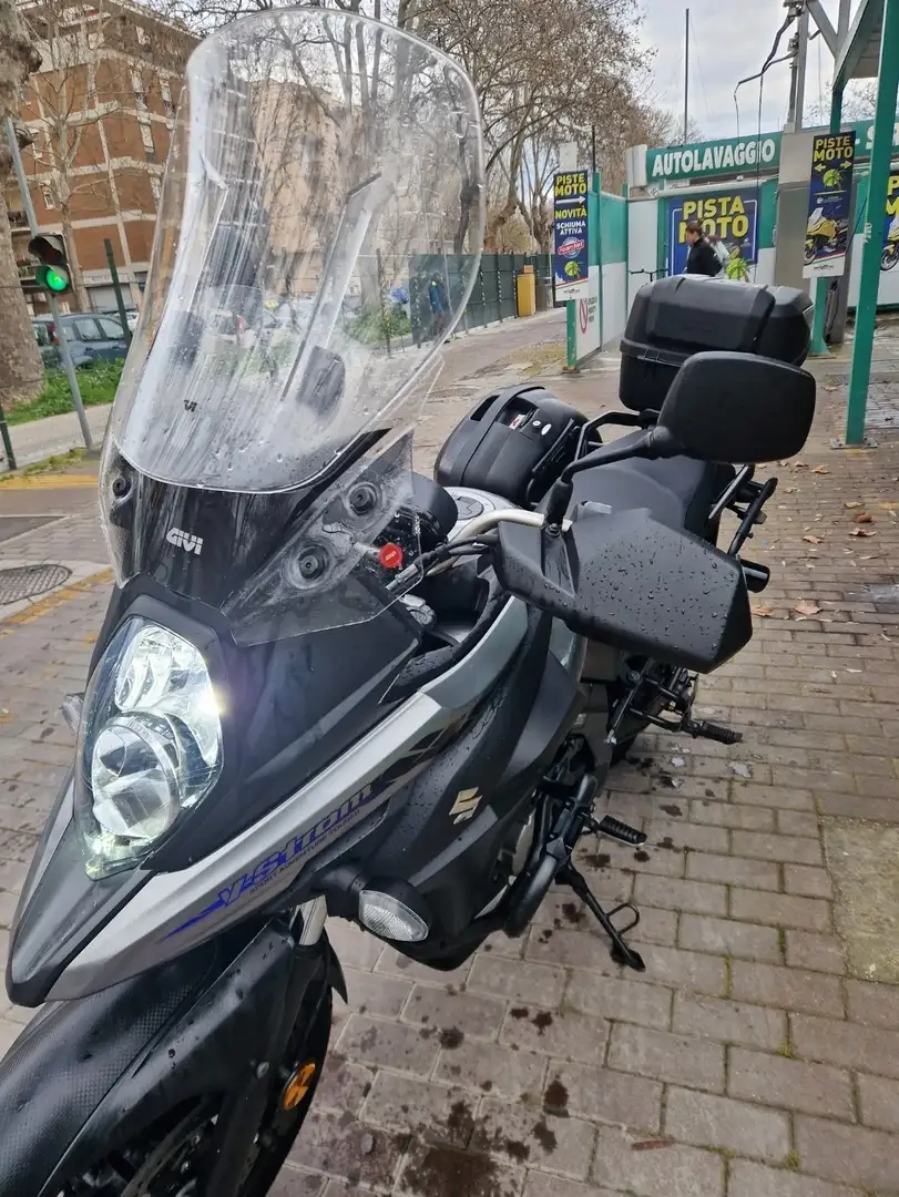 Suzuki V-Strom 650 bauletto 1 casco integrale e valigie laterali Grigio - 2