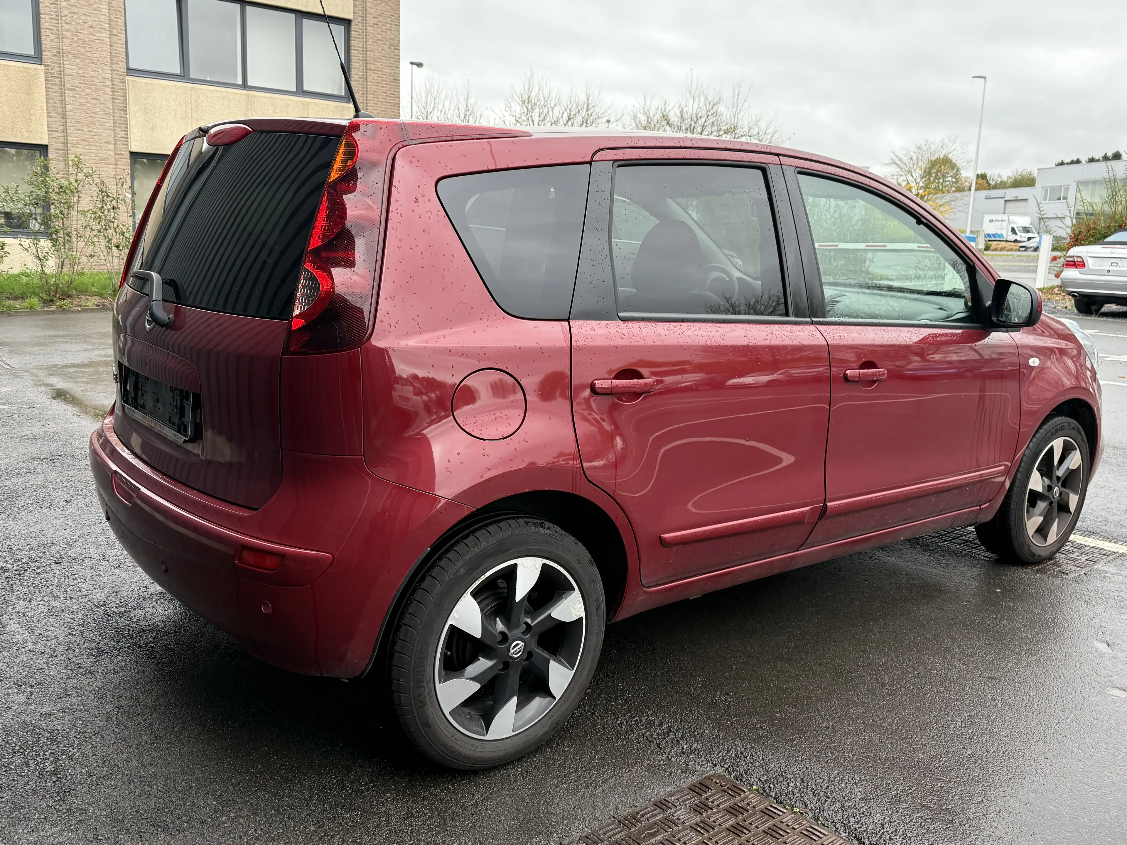 Nissan Note Note 1.6i Connect Edition — photo 11
