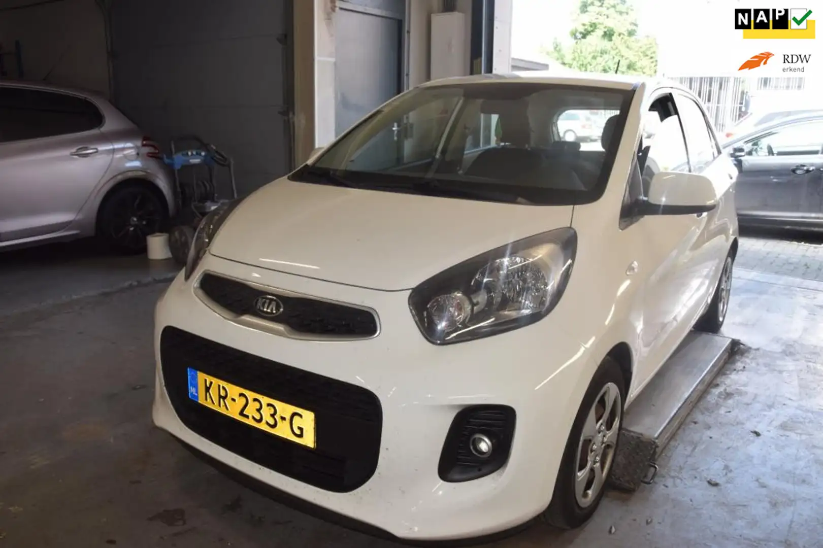 Kia Picanto 1.0 CVVT Summer Edition Wit - 1
