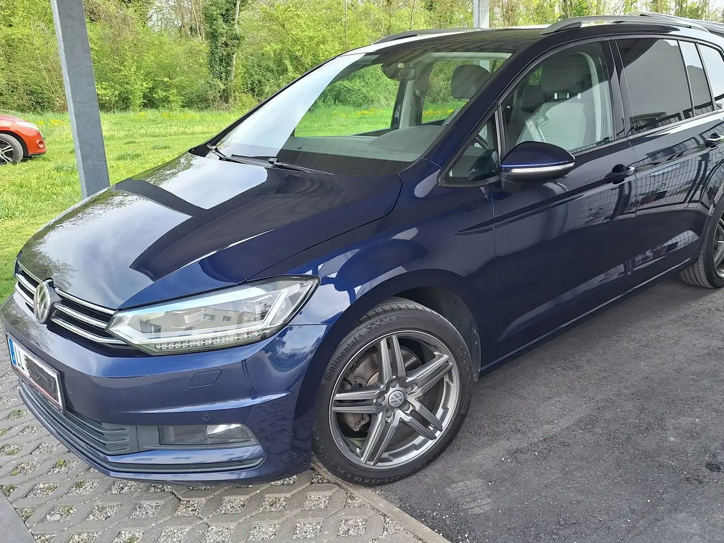 Volkswagen Touran Comfortline 2,0 BMT TDI DSG - 2