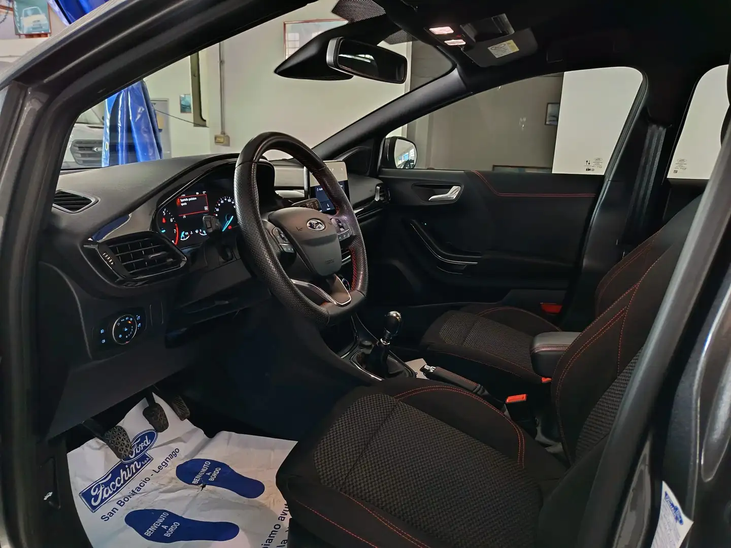 Ford Puma 1.0 Ecoboost Hybrid 125cv ST-Line Design Gris - 2